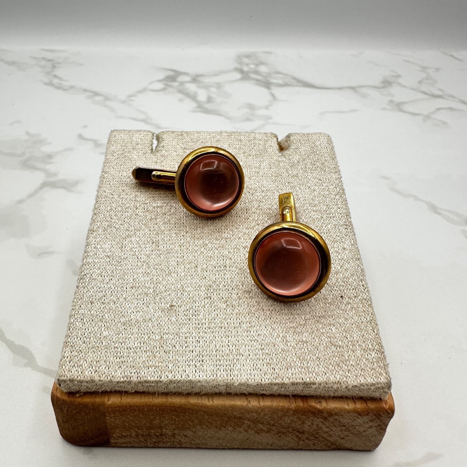 Vintage Gold Tone Pink Red Cabochon Cufflinks Round - Thumbnail 3