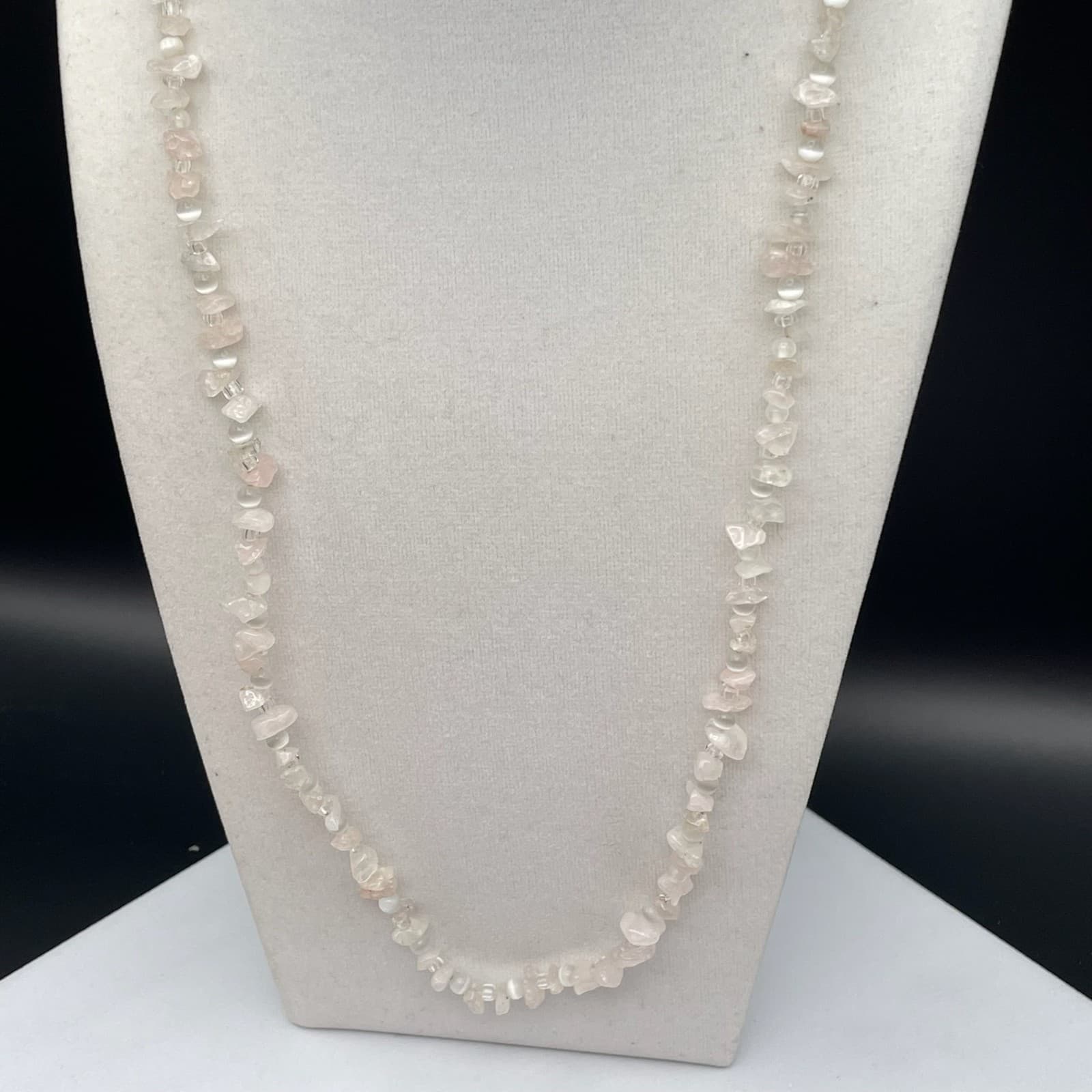 Vintage Genuine Natural Rose Quartz Tumbled Stone Chip Polished Beaded Necklace - Thumbnail 5