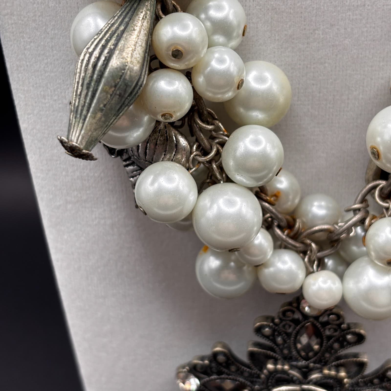 VTG Faux Pearl Cluster Statement Necklace Cross Pendant Silver Tone Toggle Clasp - Thumbnail 6