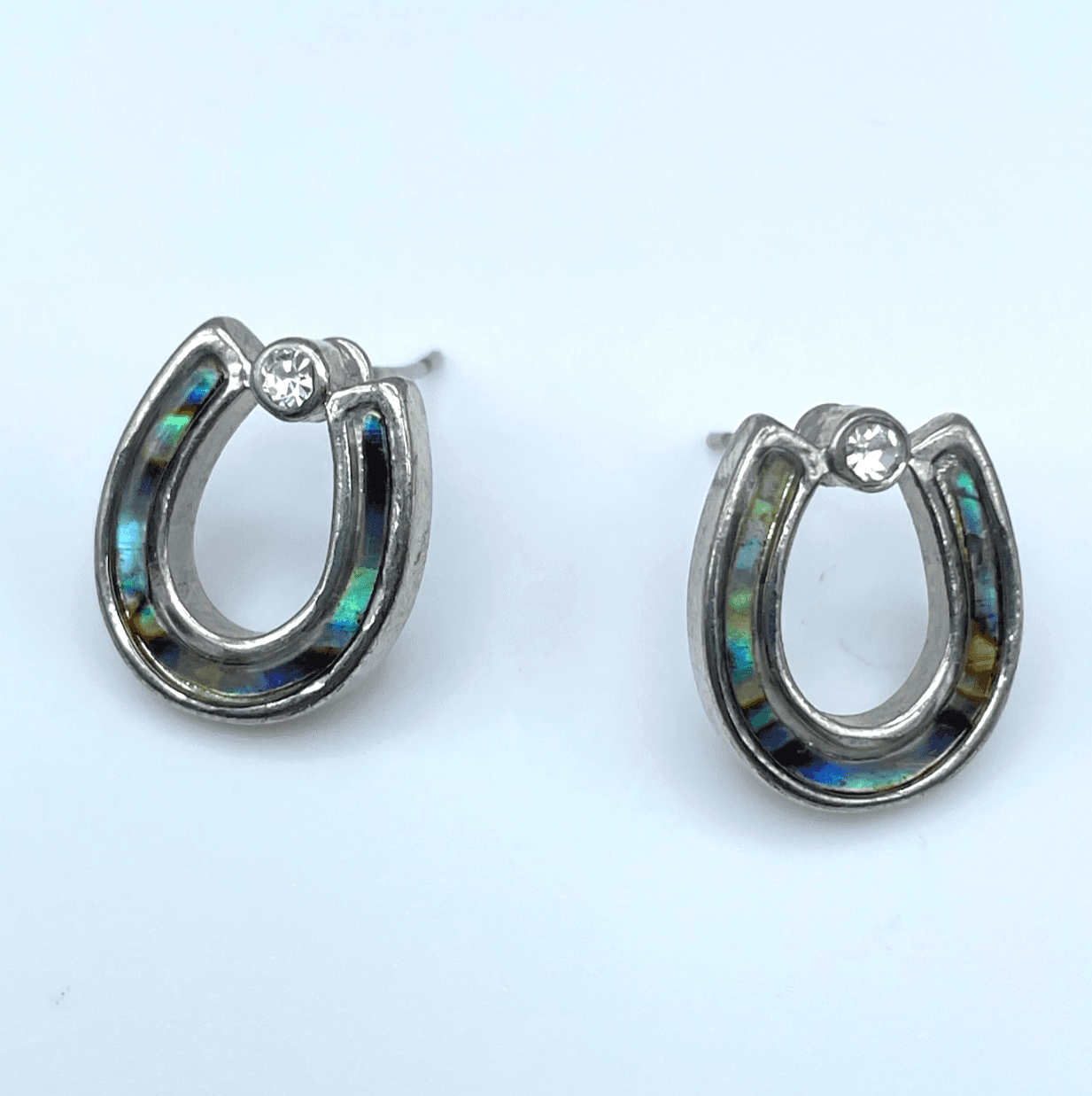 Vintage 80s Silver-Tone Abalone Accent Horseshoe Stud Earrings Jewelry - Image 1