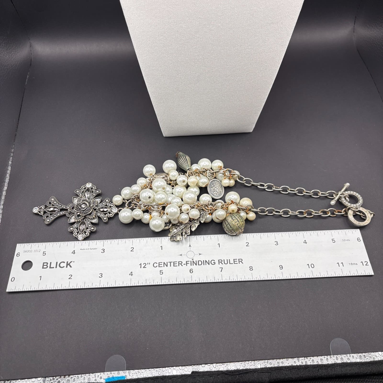 VTG Faux Pearl Cluster Statement Necklace Cross Pendant Silver Tone Toggle Clasp - Thumbnail 15