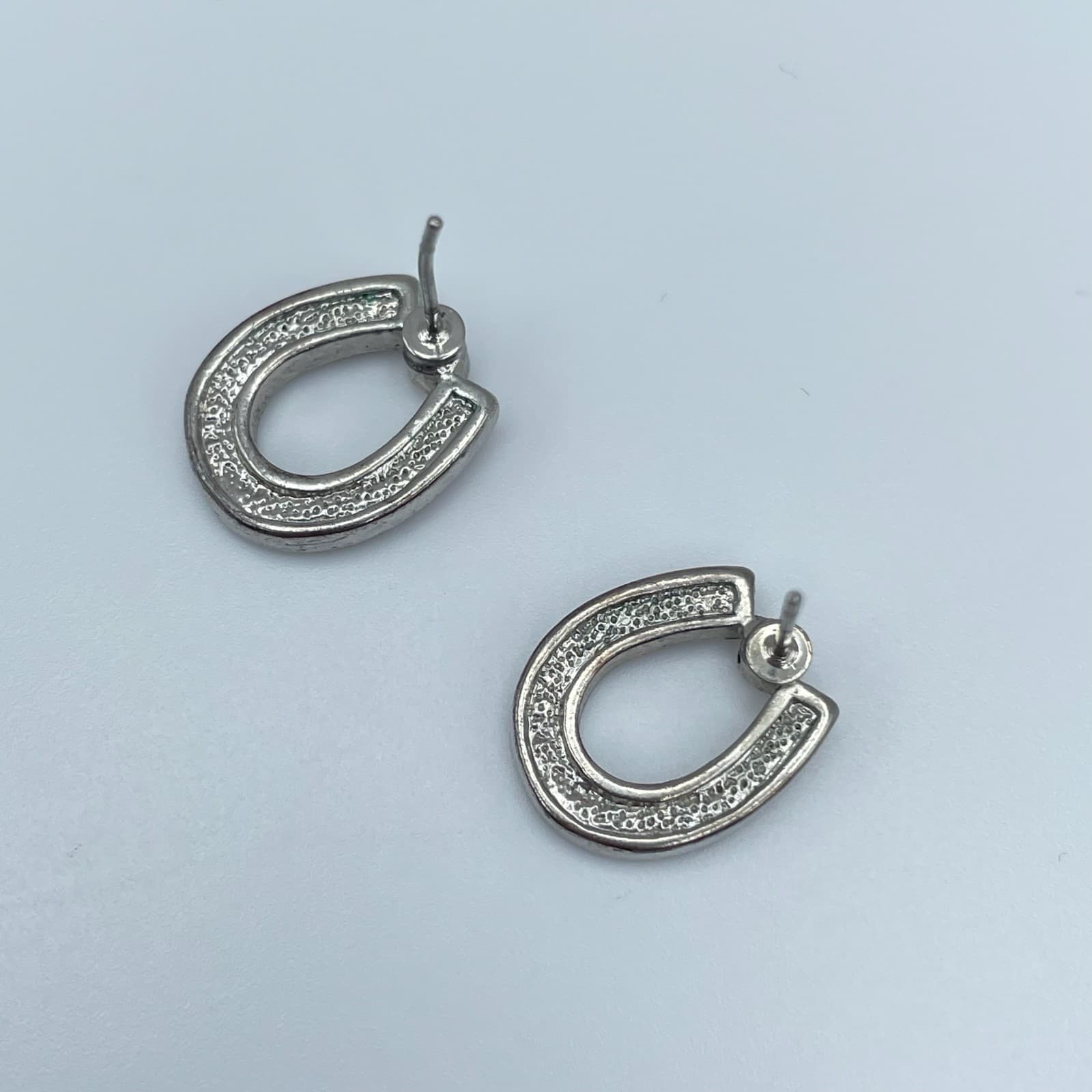 Vintage 80s Silver-Tone Abalone Accent Horseshoe Stud Earrings Jewelry - Thumbnail 9