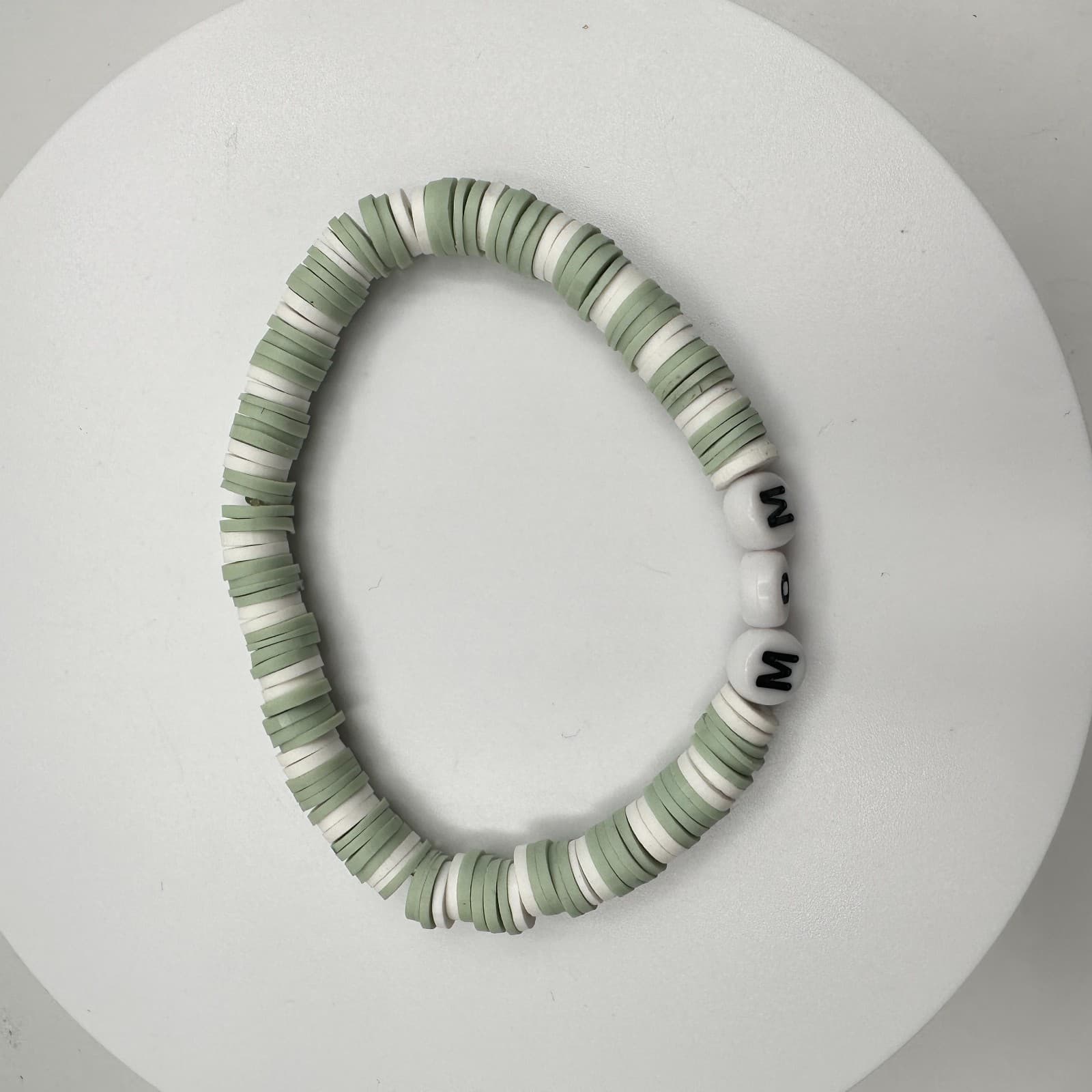 Vintage Y2K Sage Green & White Heishi Bead MOM Bracelet Boho Stretch Jewelry - Thumbnail 6