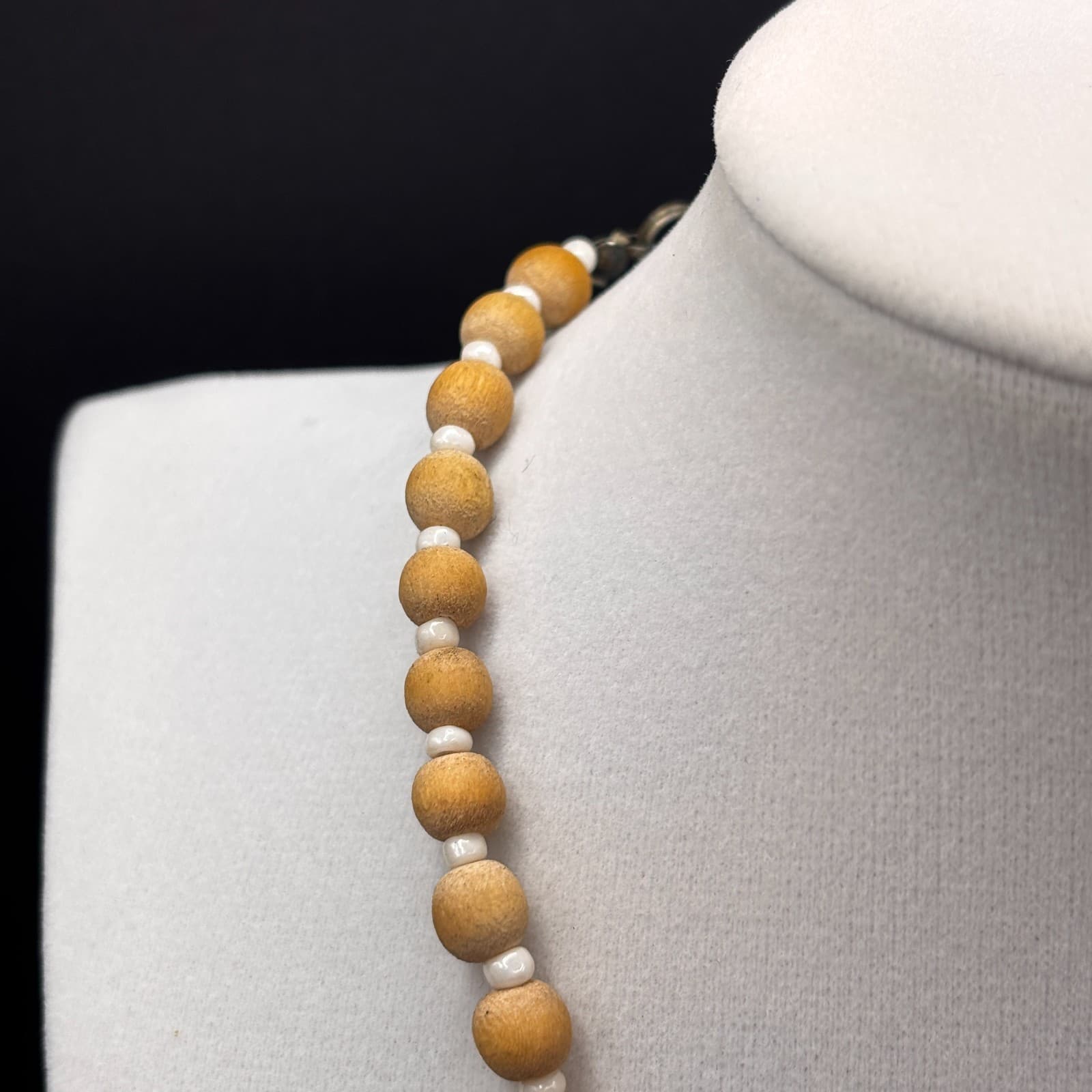 Vintage Boho Wood Bead Mother of Pearl Pendant Necklace Beach Tribal Jewelry - Thumbnail 8