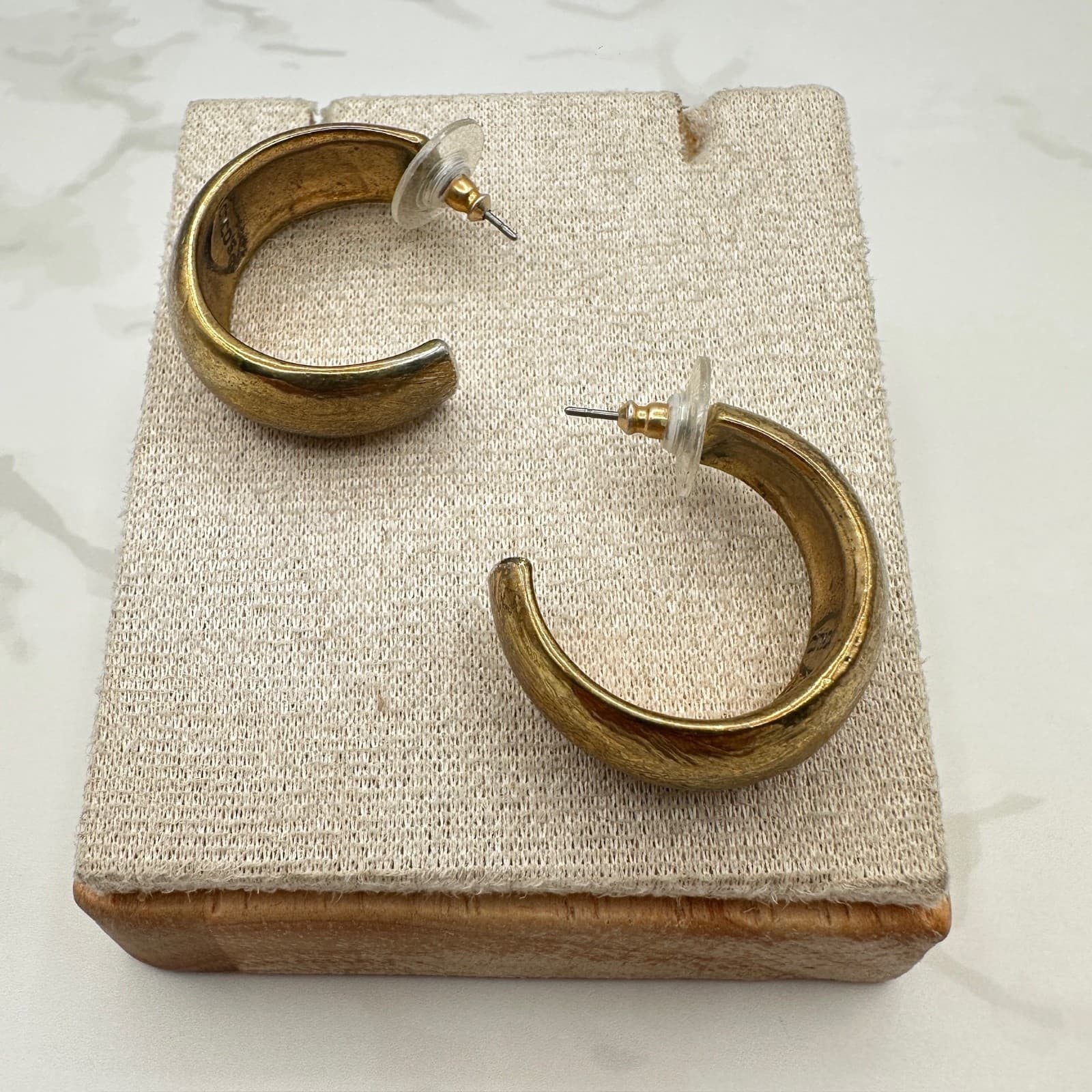 Vintage Chico's Textured Gold Tone Hoop Earrings Pierced Post Back Y2K Chunky - Thumbnail 3