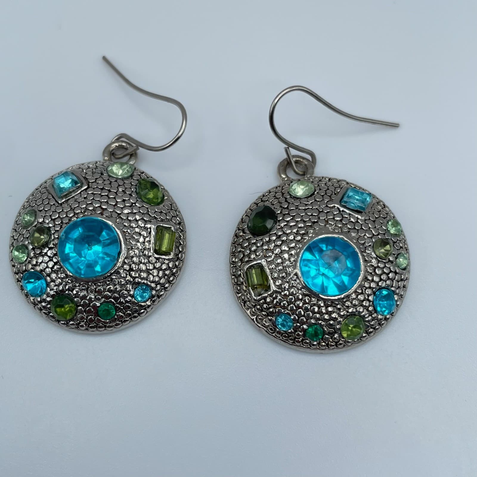Vintage 80s Locke Silver Tone Blue Green Hook Dangle Earrings Jewelry - Image 1
