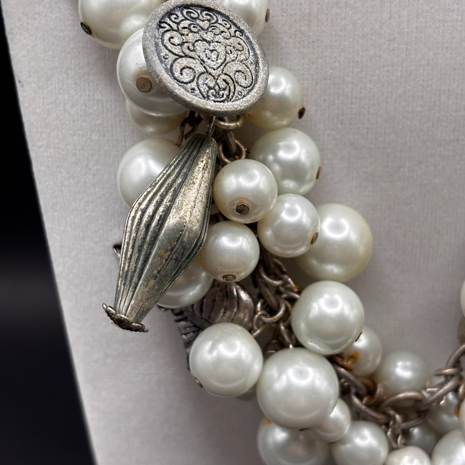 VTG Faux Pearl Cluster Statement Necklace Cross Pendant Silver Tone Toggle Clasp - Thumbnail 7