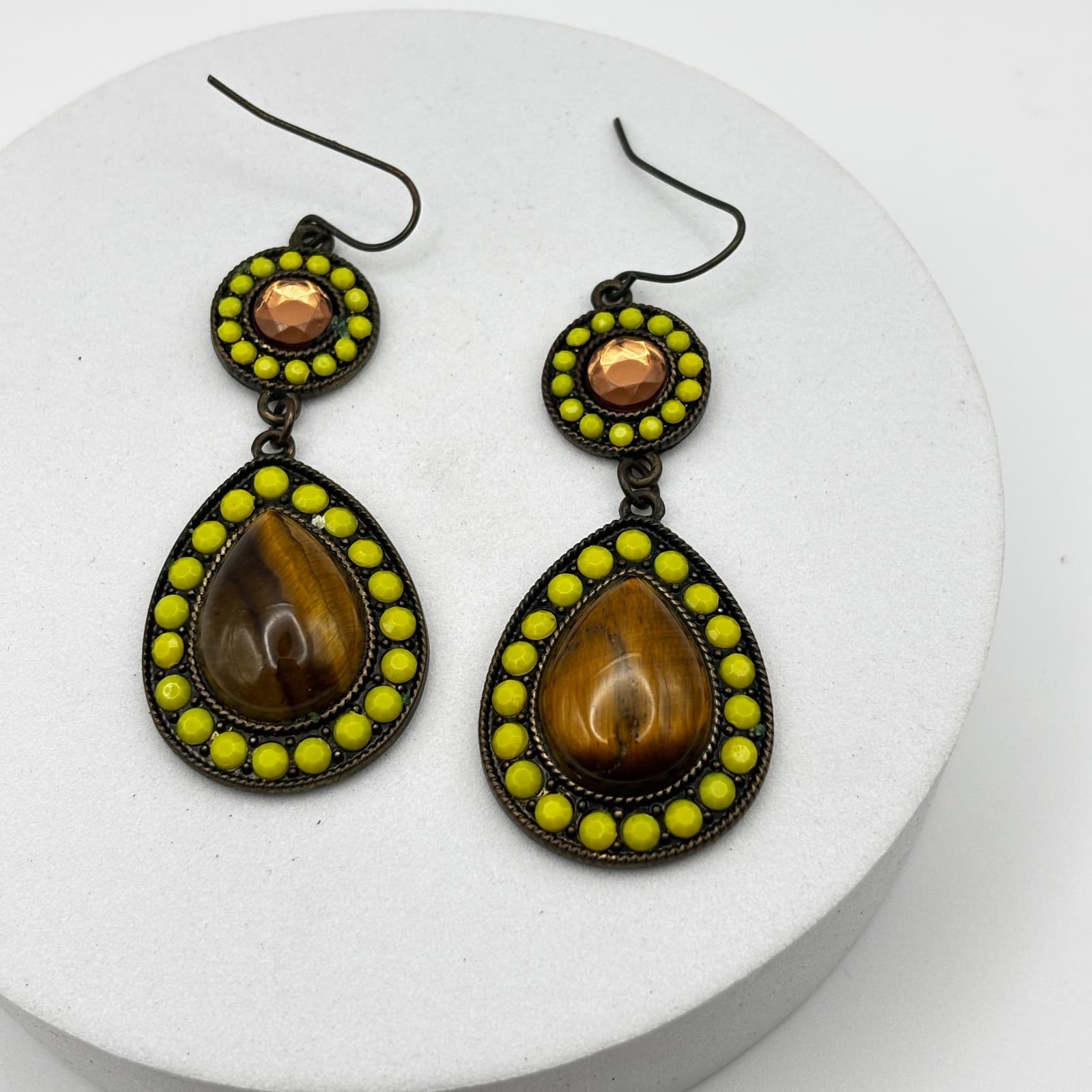 Vintage 90s Gold Tone Round Tiger Eye Stone Dangle Earrings Boho Women's Jewelry - Image 1