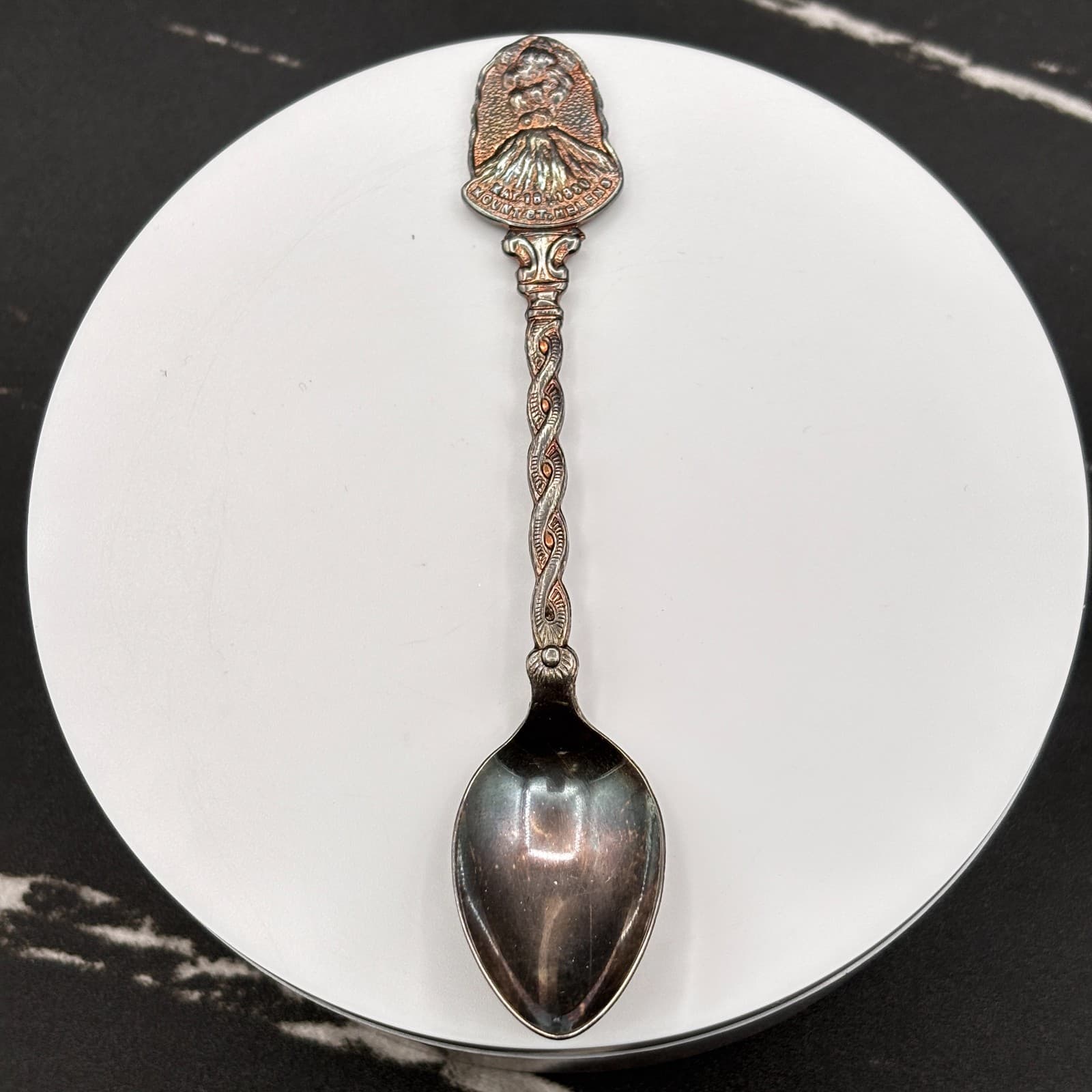 VTG 80s Mount St. Helens Souvenir Collector Spoon Volcano Eruption Silver Tone - Image 1