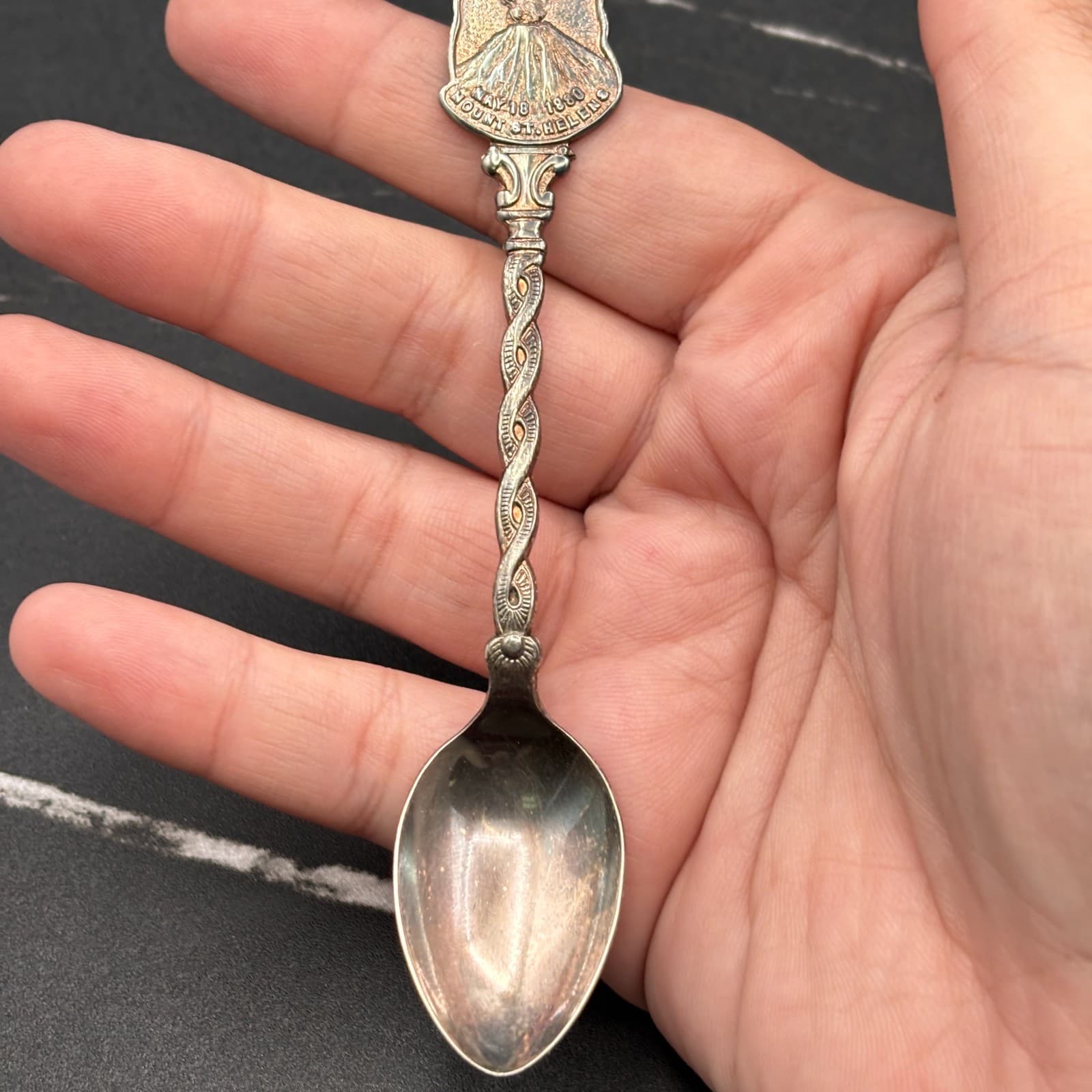 VTG 80s Mount St. Helens Souvenir Collector Spoon Volcano Eruption Silver Tone - Thumbnail 13