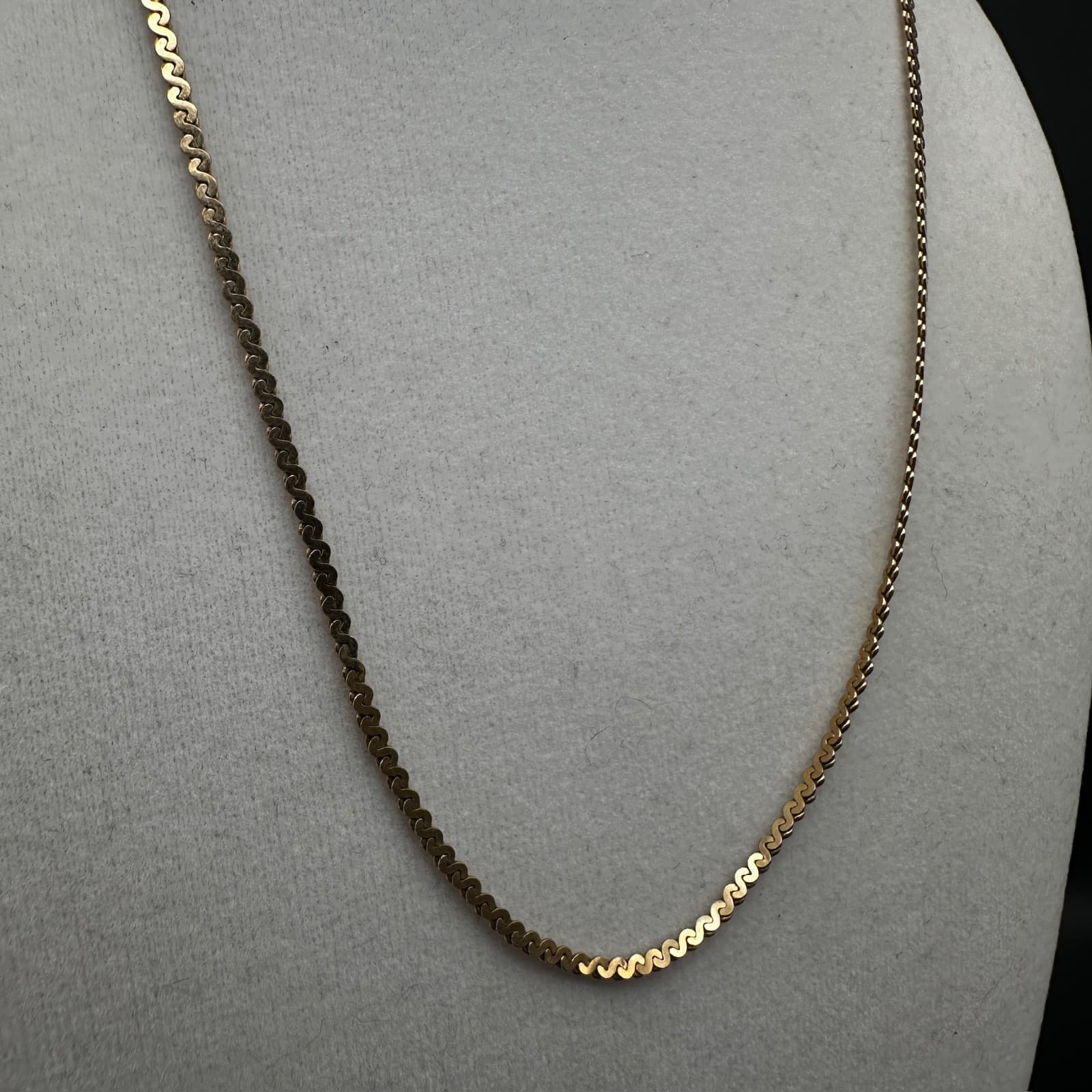 Vintage 90s Gold Tone Wavy Snake Chain Necklace Diamond Cut Link Hook Jewelry - Thumbnail 3