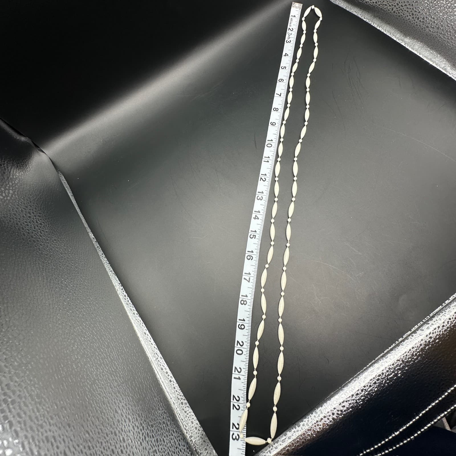 Vintage Long white strand necklace oval faceted beads round spacers 90s Jewelry - Thumbnail 6