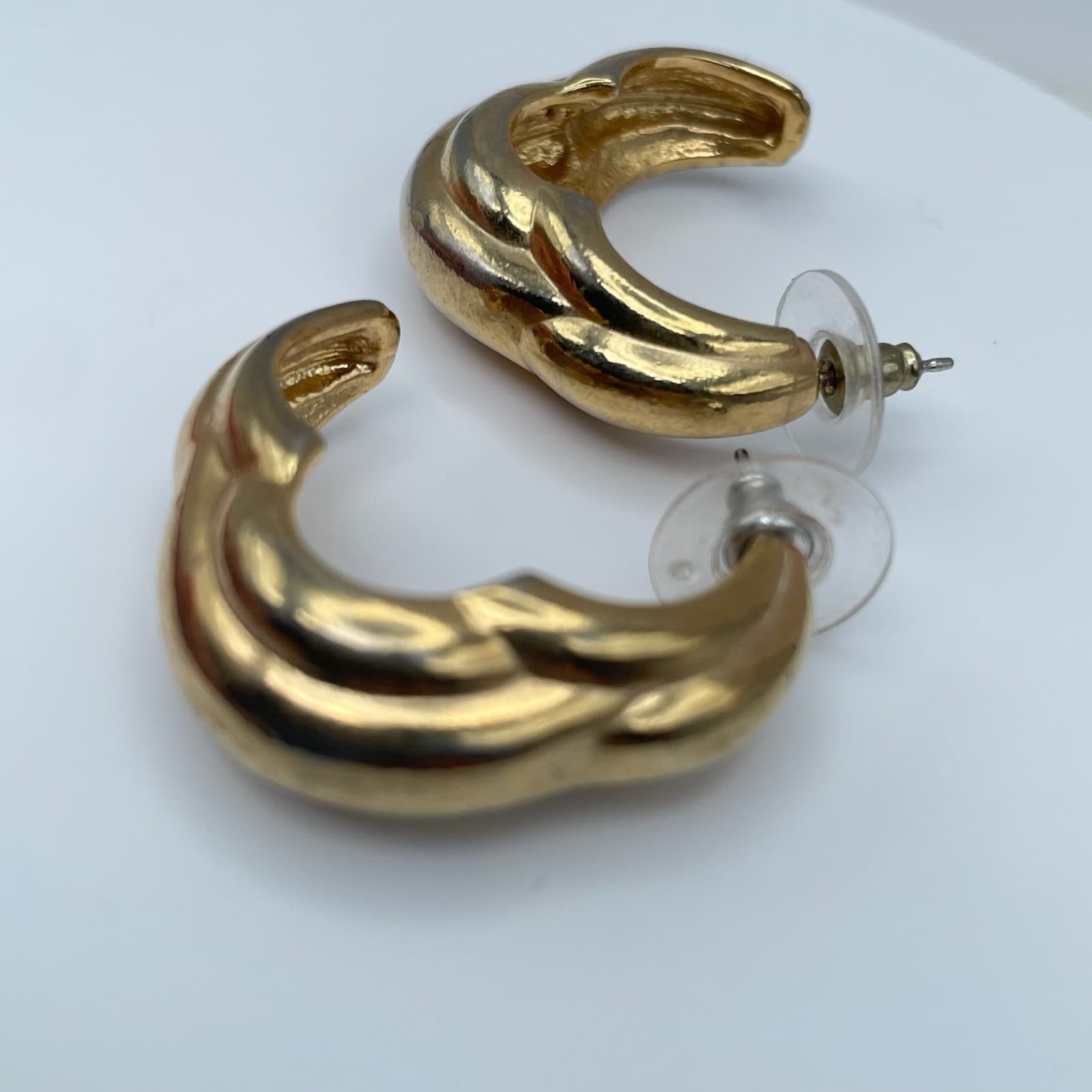Vintage 80 Chunky Gold Puffy Sculptural Wavy Crescent Moon Hoop Earrings Jewelry - Thumbnail 3