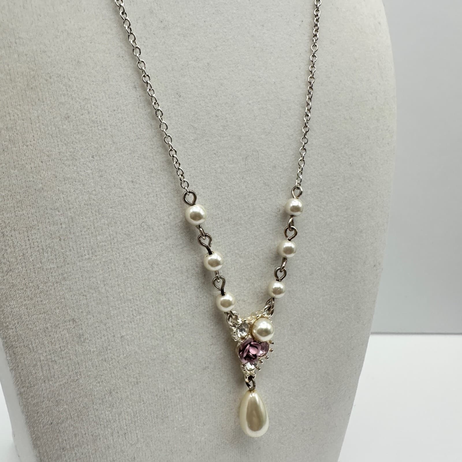 Vintage Y2K Pearl Pink Rhinestone Pendant Necklace Silver Tone Chain Teardrop - Thumbnail 3