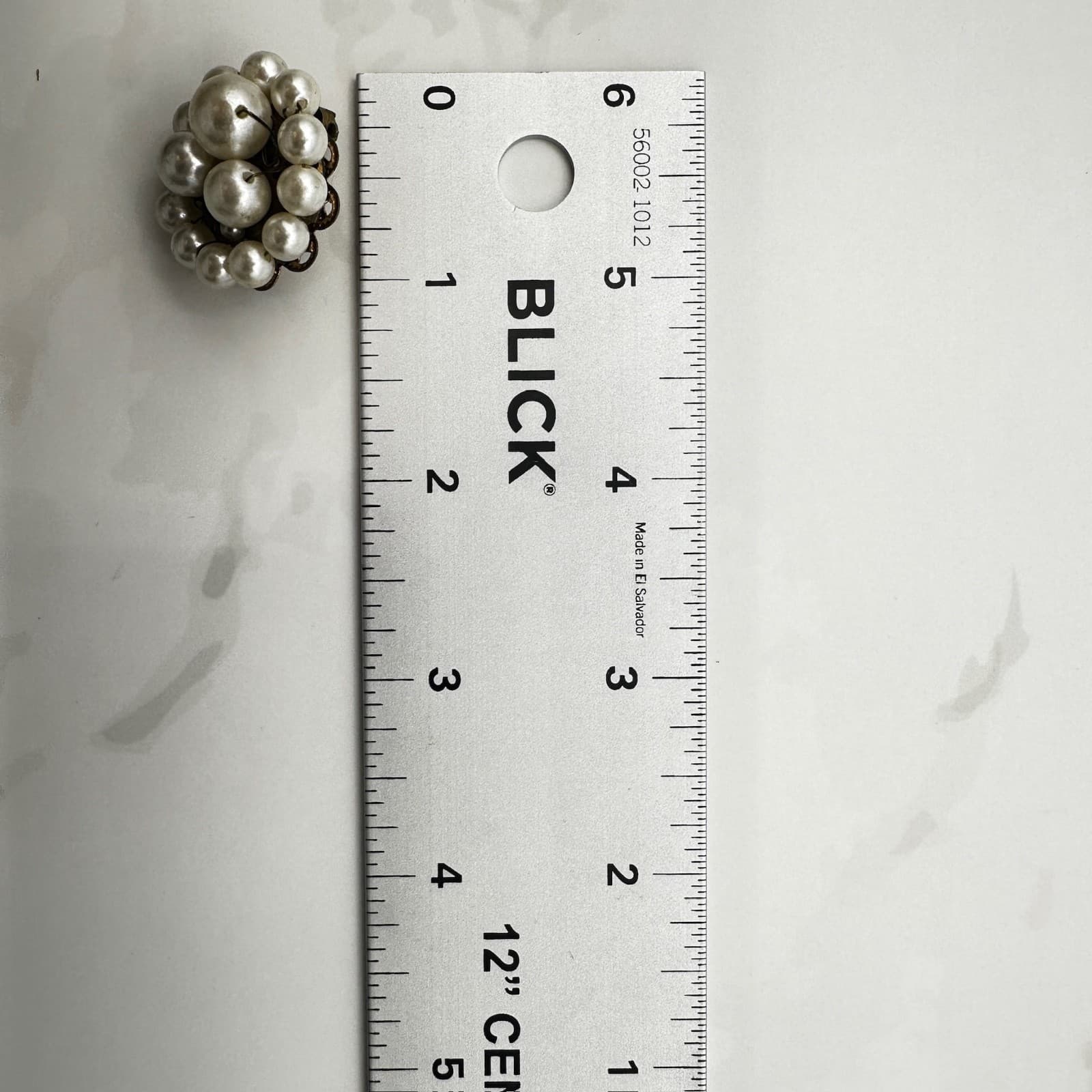 Vintage Faux Pearl Cluster Clip On Earrings Gold Tone Chunky Glam 80s 90s 70s - Thumbnail 7