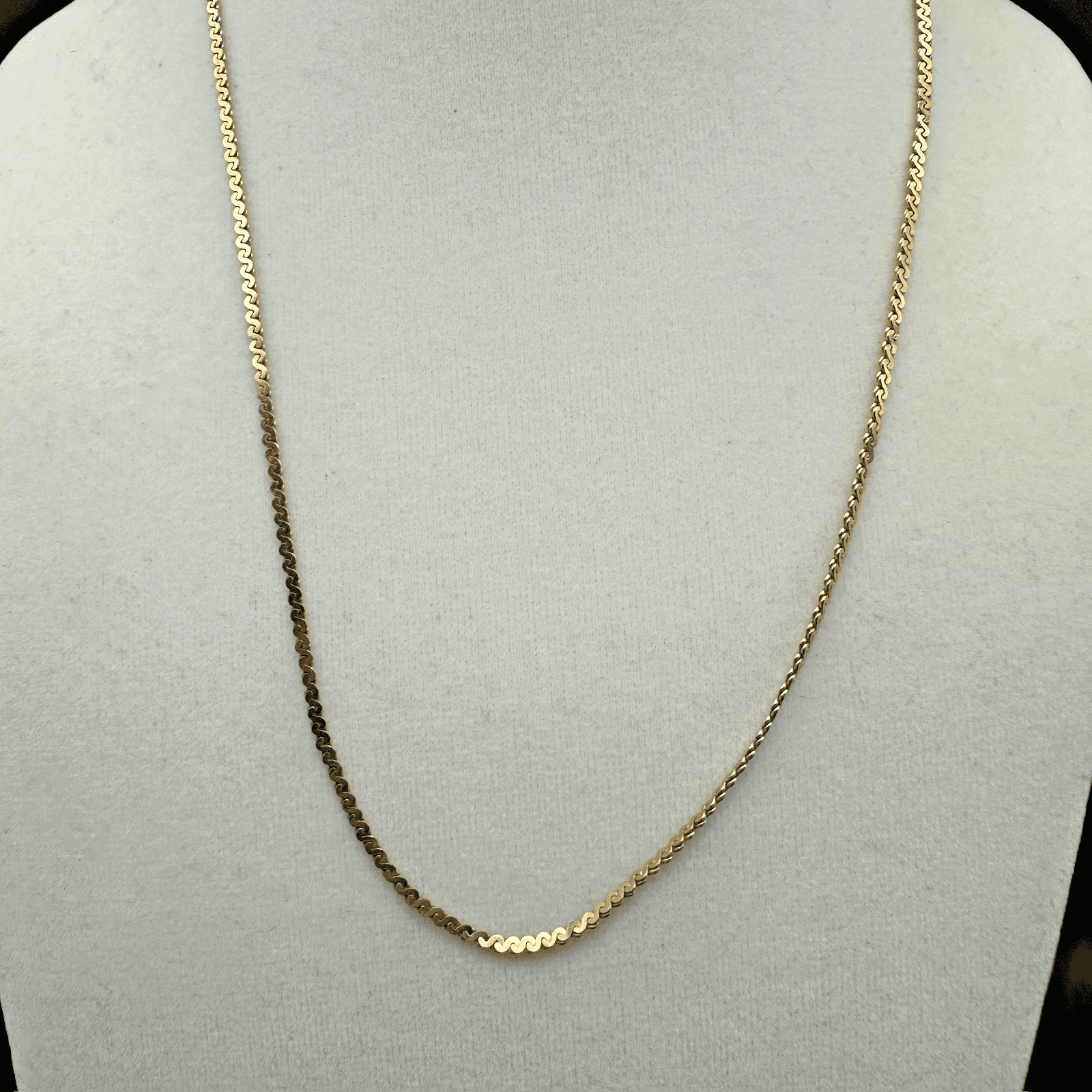 Vintage 90s Gold Tone Wavy Snake Chain Necklace Diamond Cut Link Hook Jewelry - Thumbnail 2