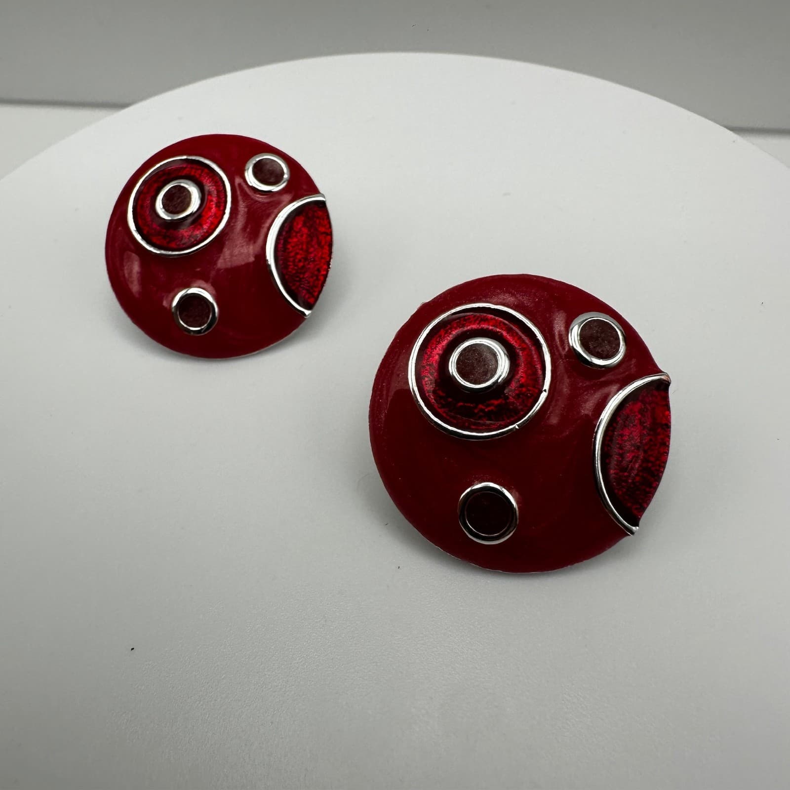 Vintage 90s Red Enamel Geometric Round Silver-Tone Metal Clip-On Earring Jewelry - Thumbnail 6