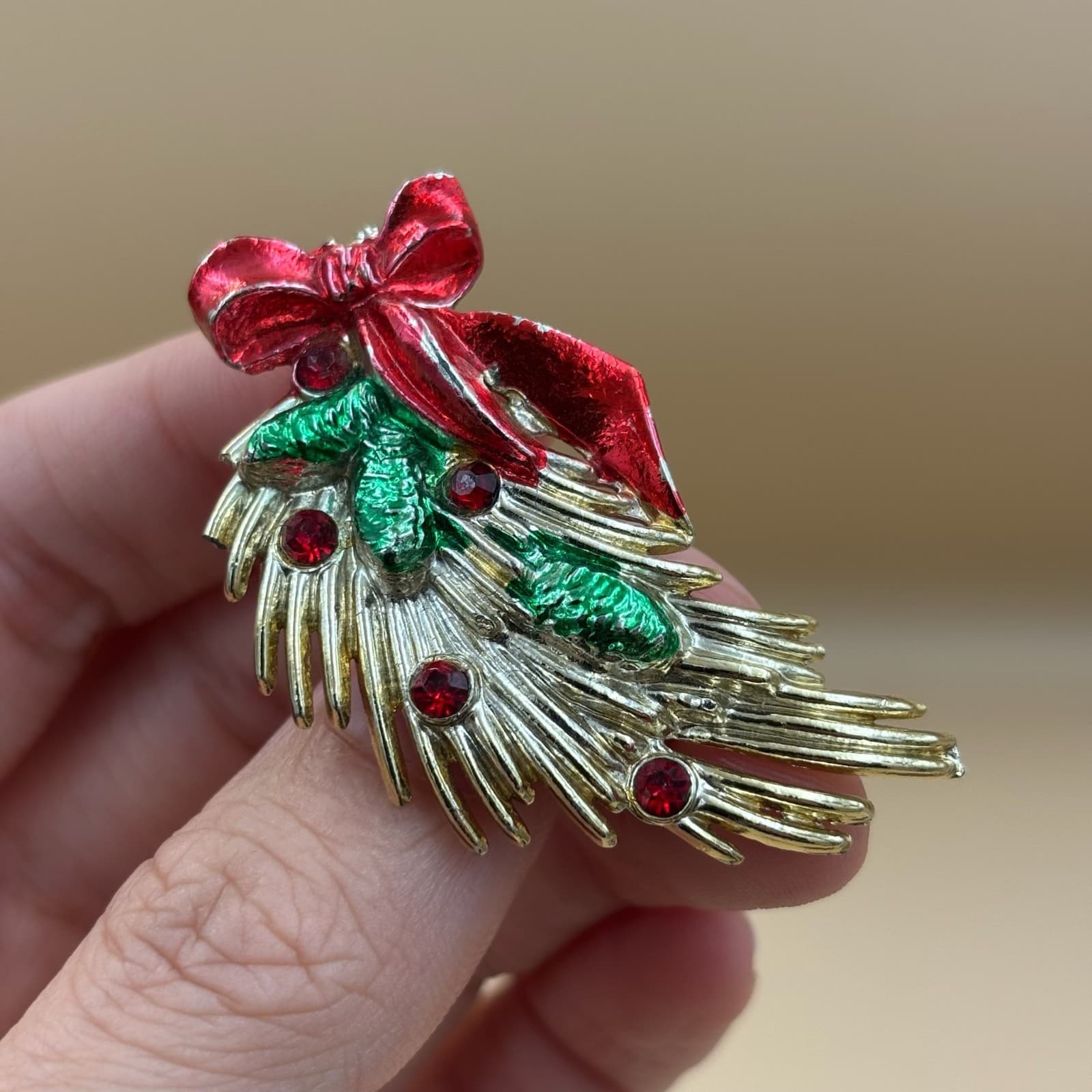 Vintage Rhinestone Gold-Tone Holiday Christmas Ribbon Pine Bough Brooch Pin - Thumbnail 2