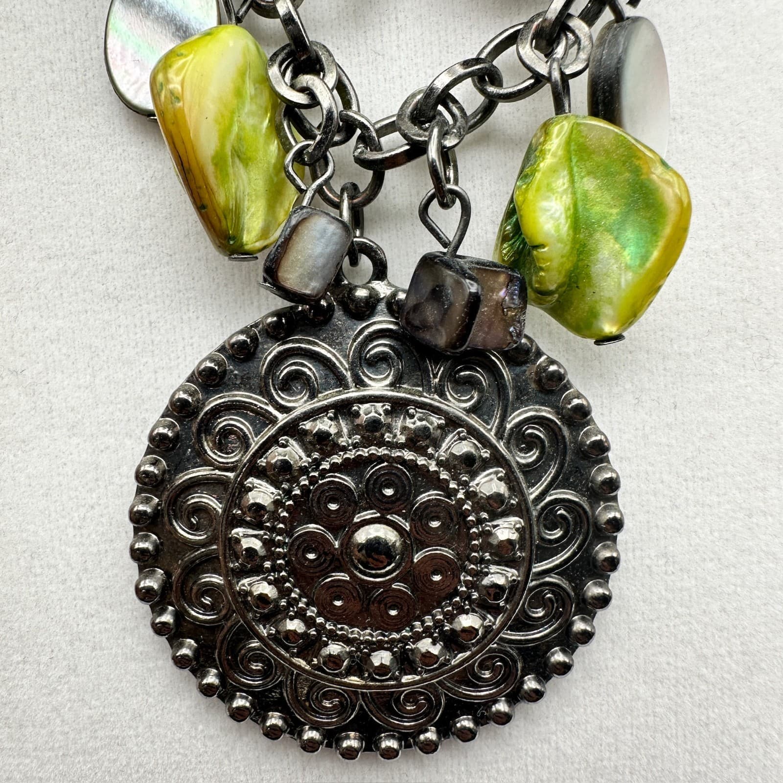 Vintage 90s Boho Statement Necklace Shell Abalone Large Medallion Womens jewelry - Thumbnail 5