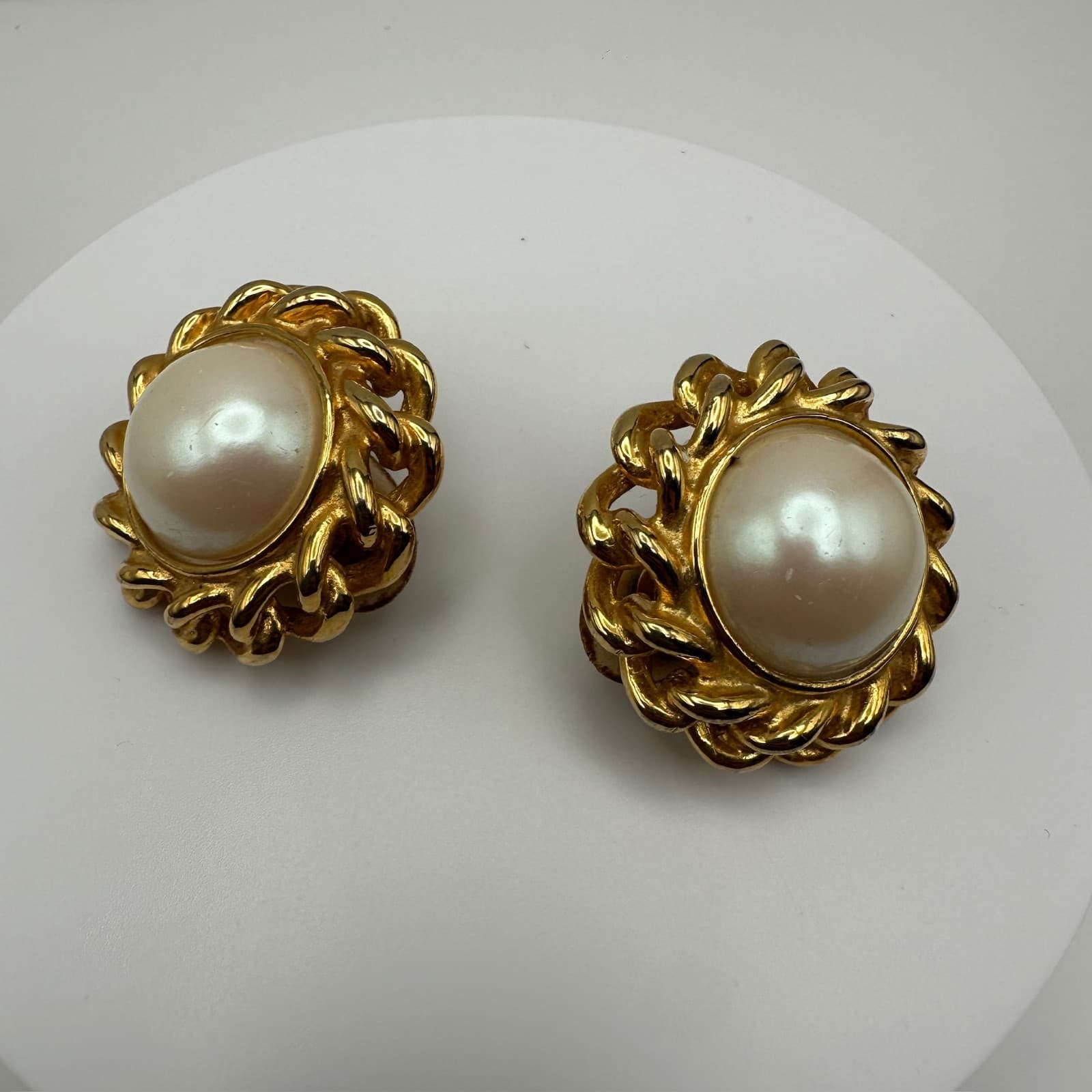 Vintage 80s Gold Faux Pearl Clip On Earrings Cable Rope Chain Dome Shape Jewelry - Thumbnail 6