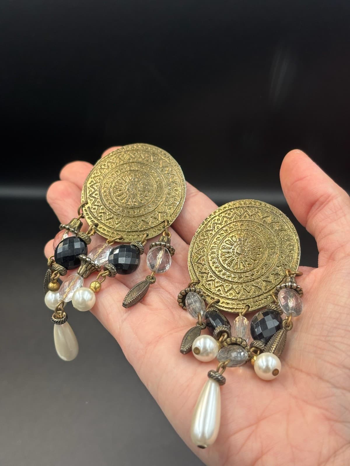 Vintage Black Acrylic Clear Pearl Beads Gold-Tone Dangle Clip-On Earrings - Thumbnail 6