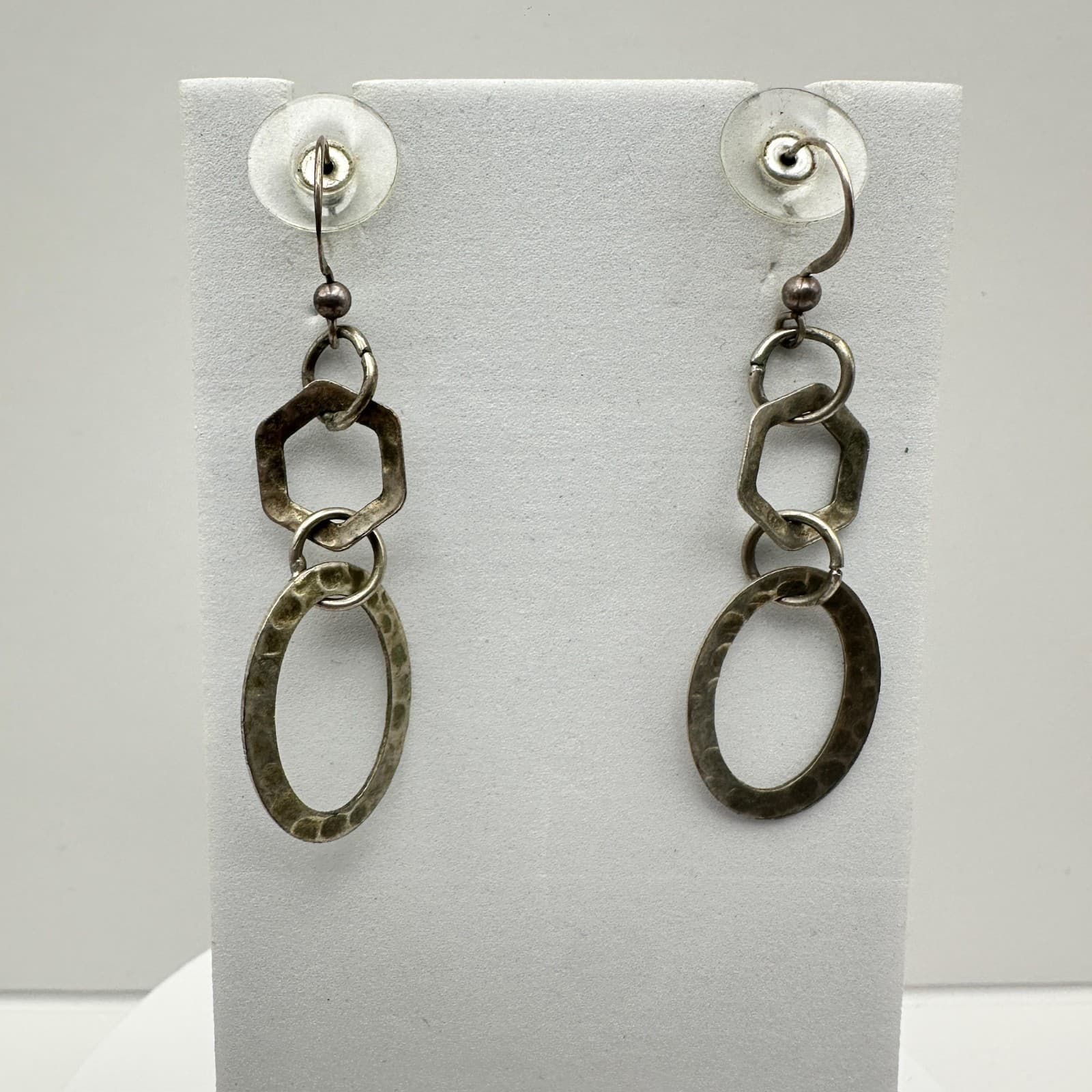 Vintage Y2K Geometric Dangle Earrings Silver Tone Hammered Link Women's Jewelry - Image 1