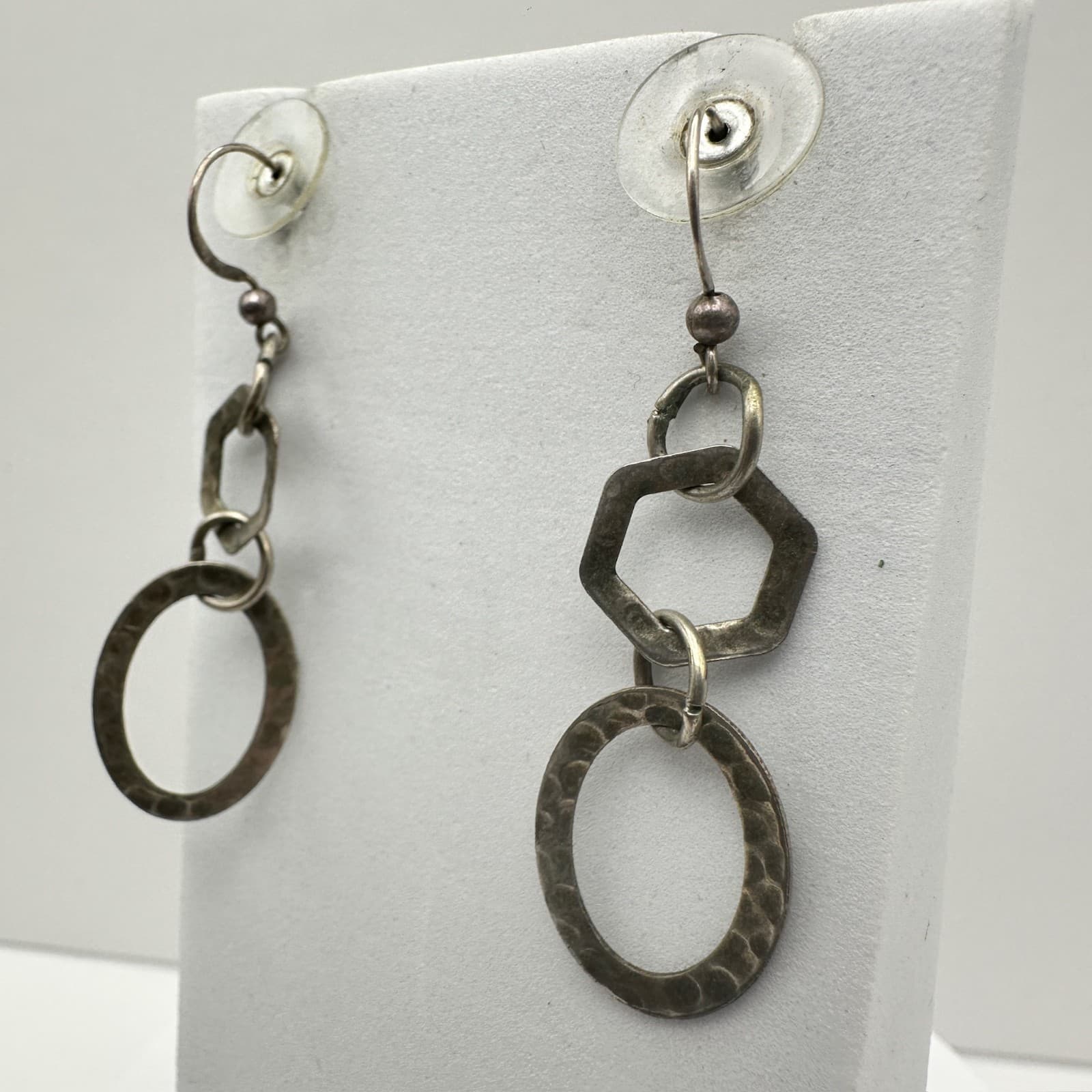 Vintage Y2K Geometric Dangle Earrings Silver Tone Hammered Link Women's Jewelry - Thumbnail 3