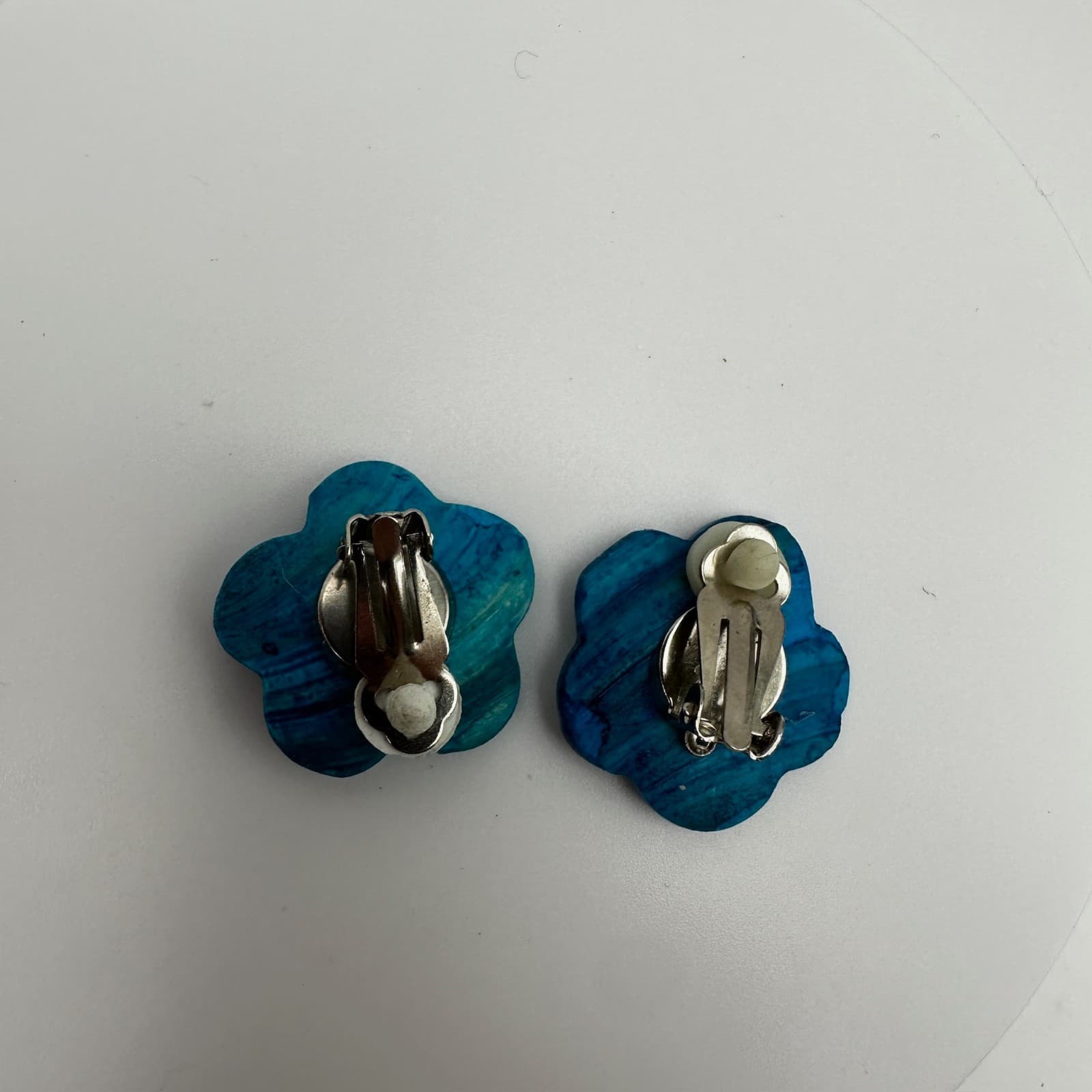 Vintage 90s iridescent blue floral earrings clear seed bead spiral Jewelry - Thumbnail 6