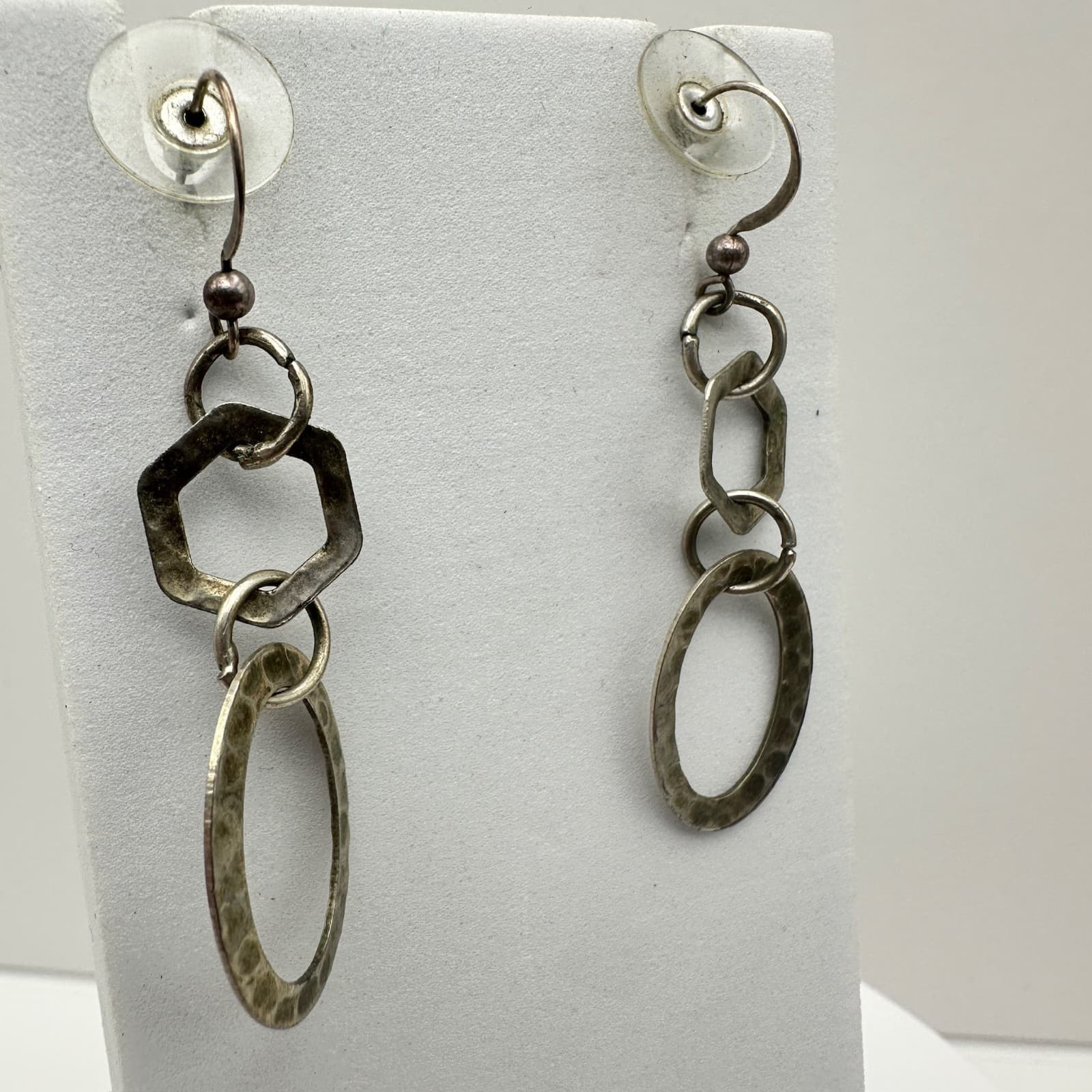 Vintage Y2K Geometric Dangle Earrings Silver Tone Hammered Link Women's Jewelry - Thumbnail 2