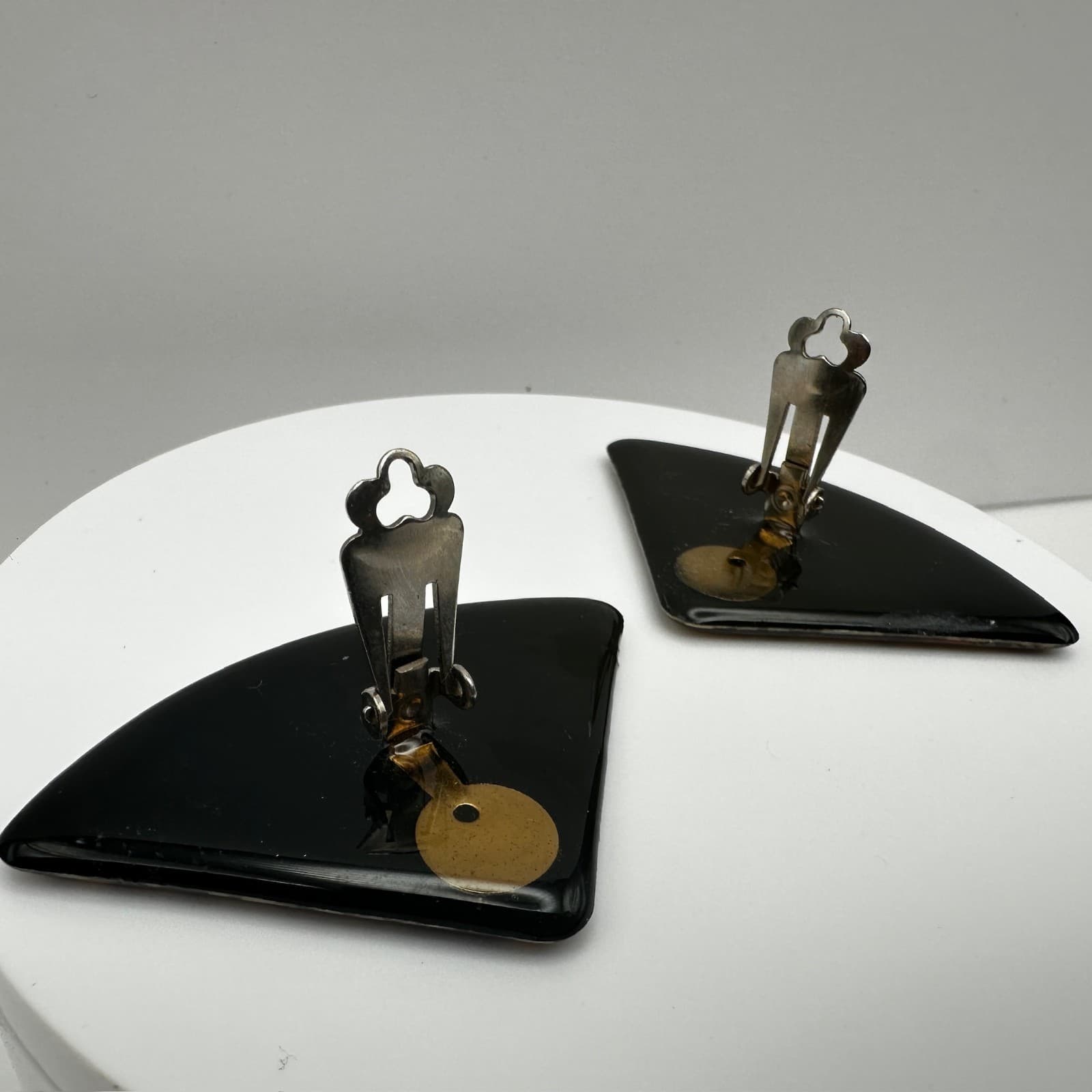 Vintage 90s Statement Black Beige Swirl Design Geometric Clip-On Earring Jewelry - Thumbnail 6