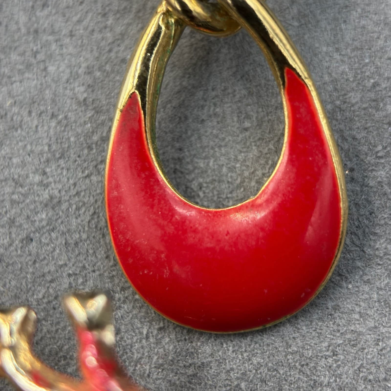 Vintage VTG Gold Tone Spooky Spider Red Enamel Brooch Set with Clip Doorknocker - Thumbnail 12