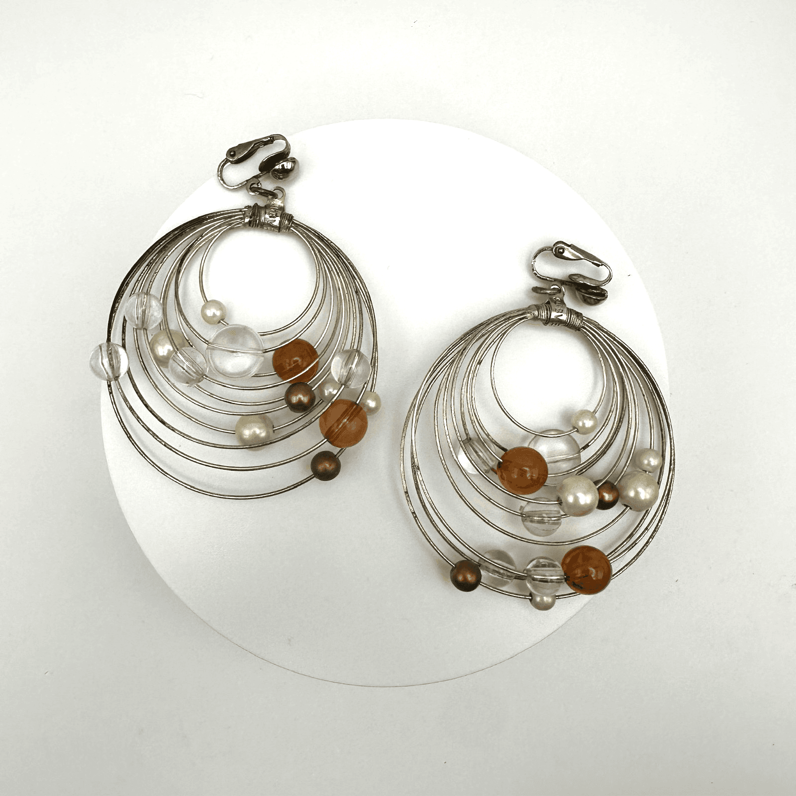 Vintage 90s wire oval silver-tone hoop dangle earrings mixed beads Jewelry - Image 1