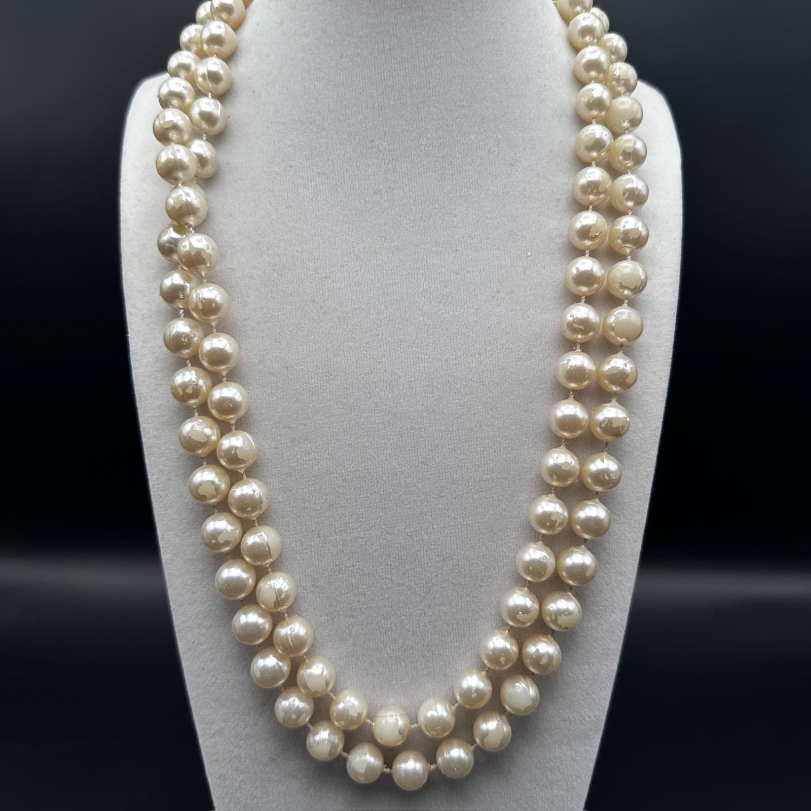 Vintage 90s Faux Ivory Cream Graduated Lucite Plastic Strand Necklace Jewelry - Thumbnail 4