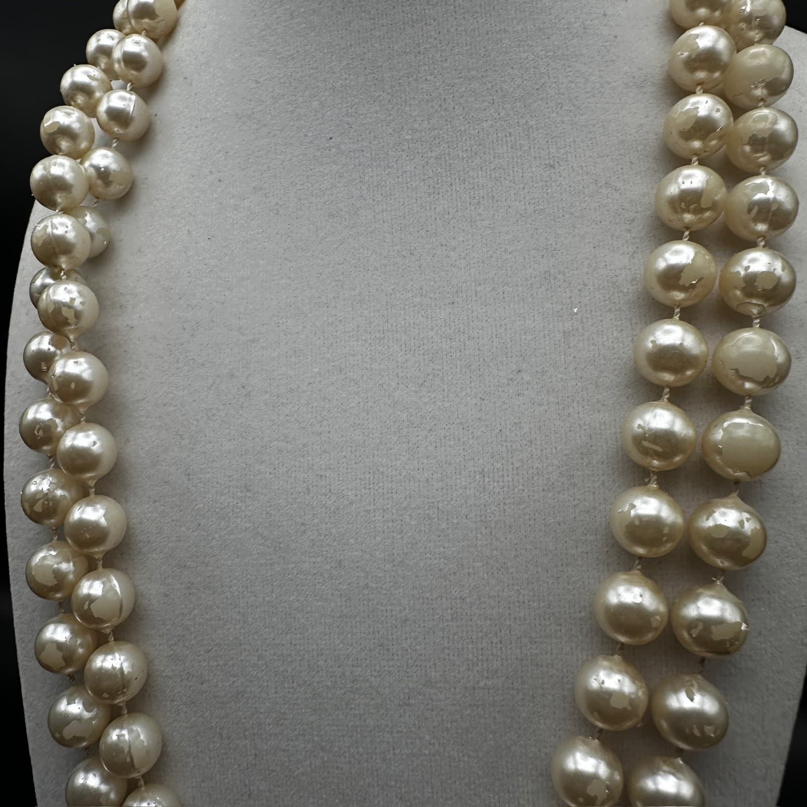Vintage 90s Faux Ivory Cream Graduated Lucite Plastic Strand Necklace Jewelry - Thumbnail 5
