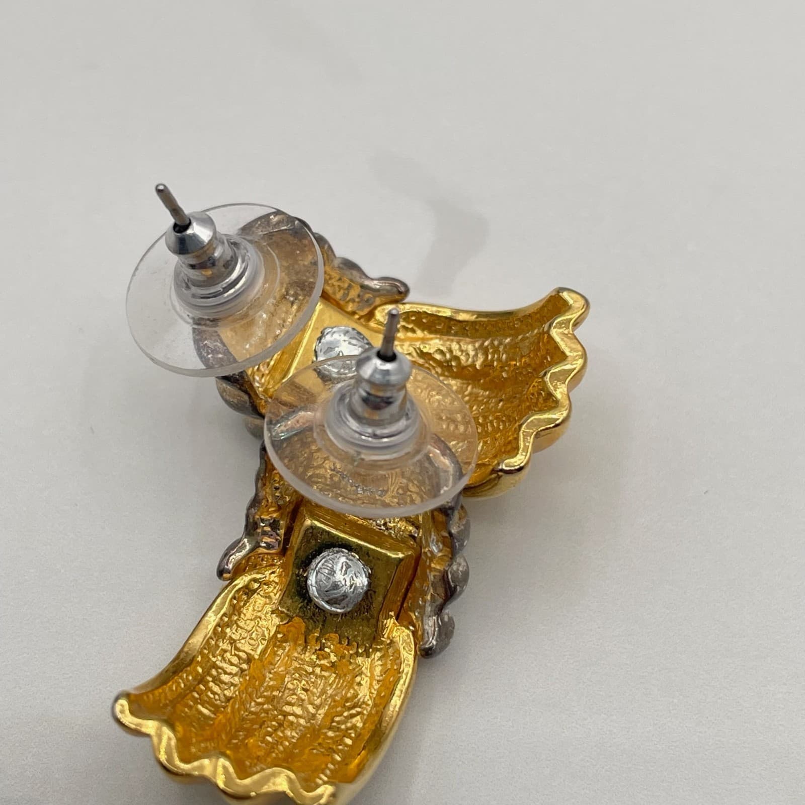 Vintage Two-Tone Ribbed Clip-On Earrings Gold & Silver Tone Chunky Hoop Style - Thumbnail 14