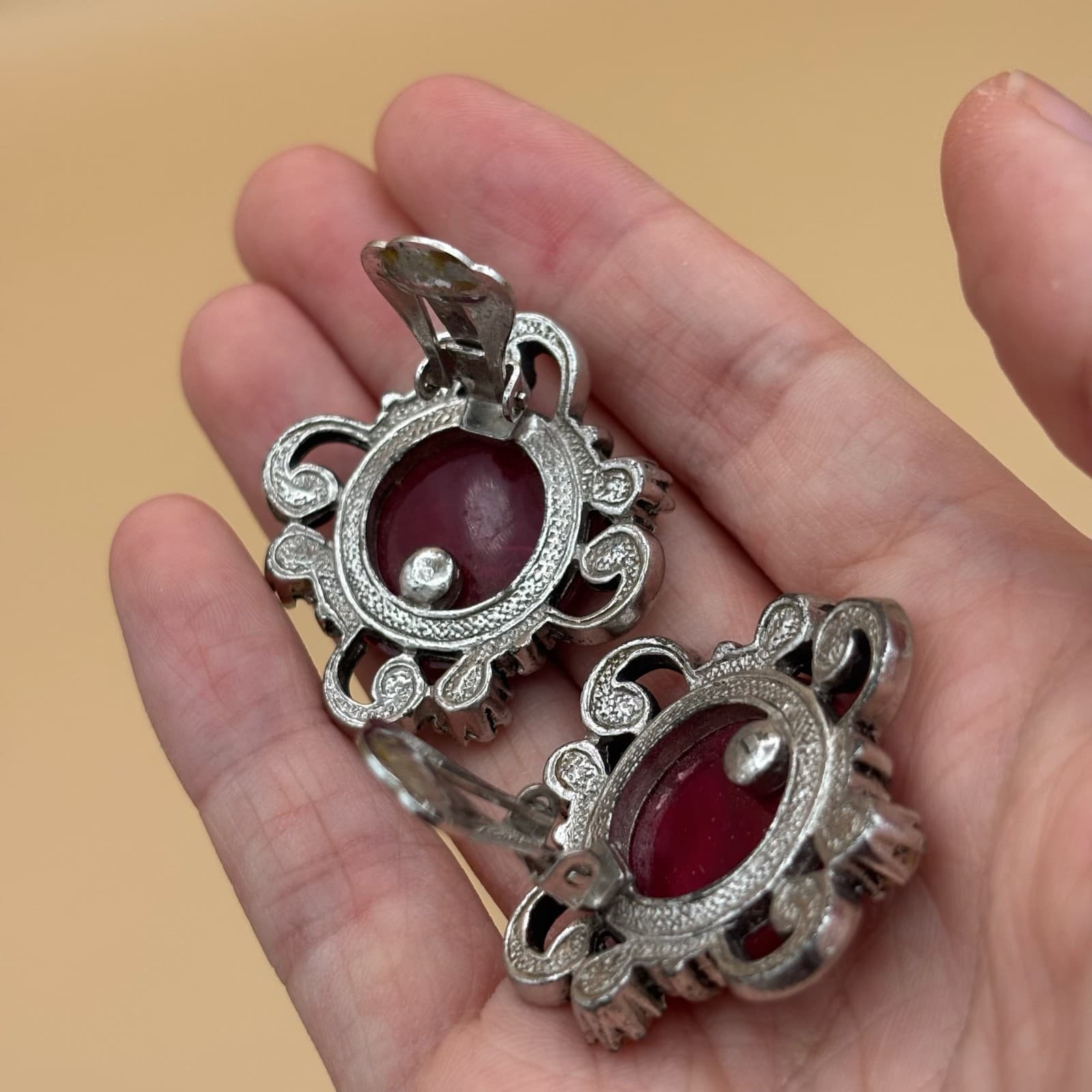 Vintage Maroon Cabochons Marbled Faux Pearls Silver-Tone Finish Earrings - Thumbnail 3