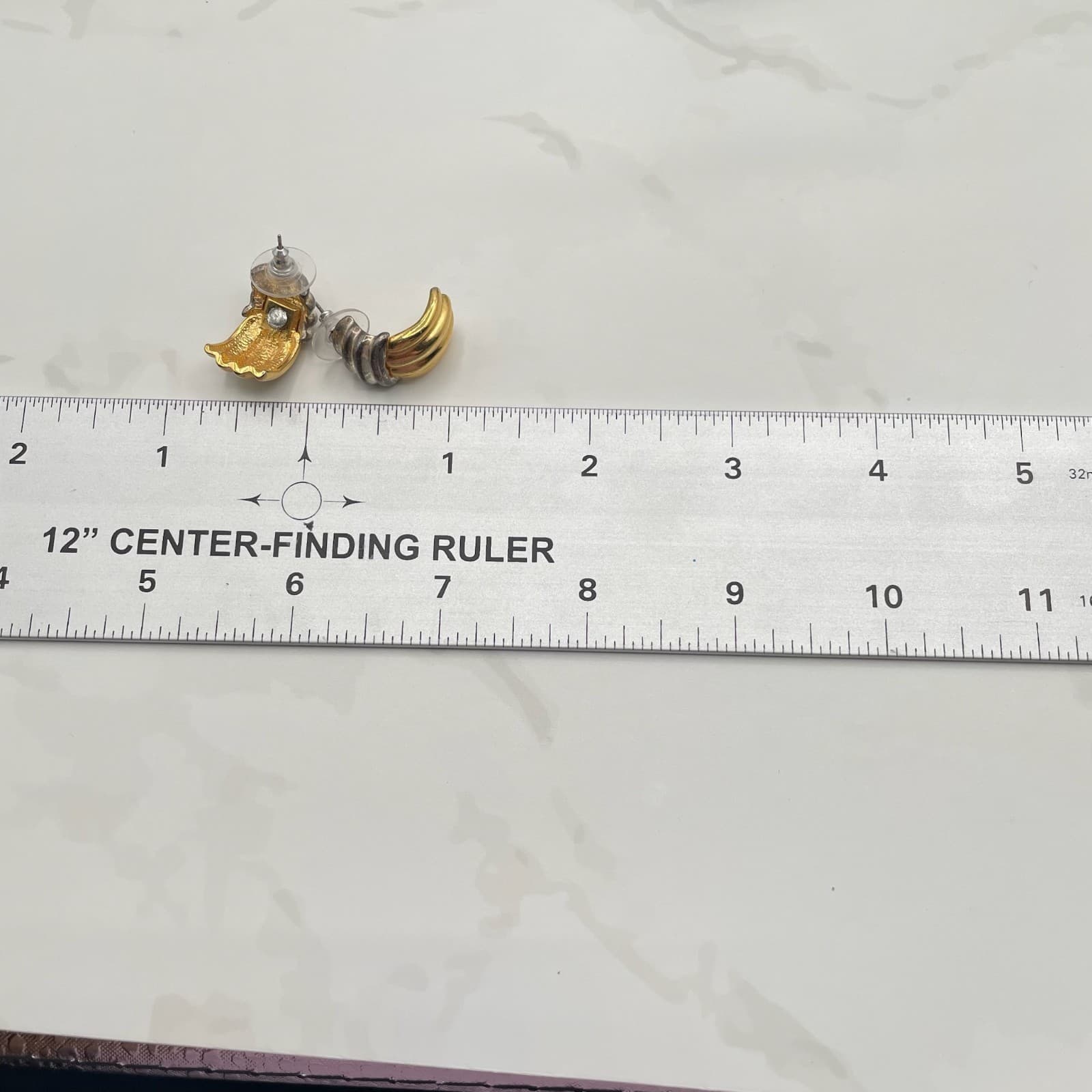 Vintage Two-Tone Ribbed Clip-On Earrings Gold & Silver Tone Chunky Hoop Style - Thumbnail 3