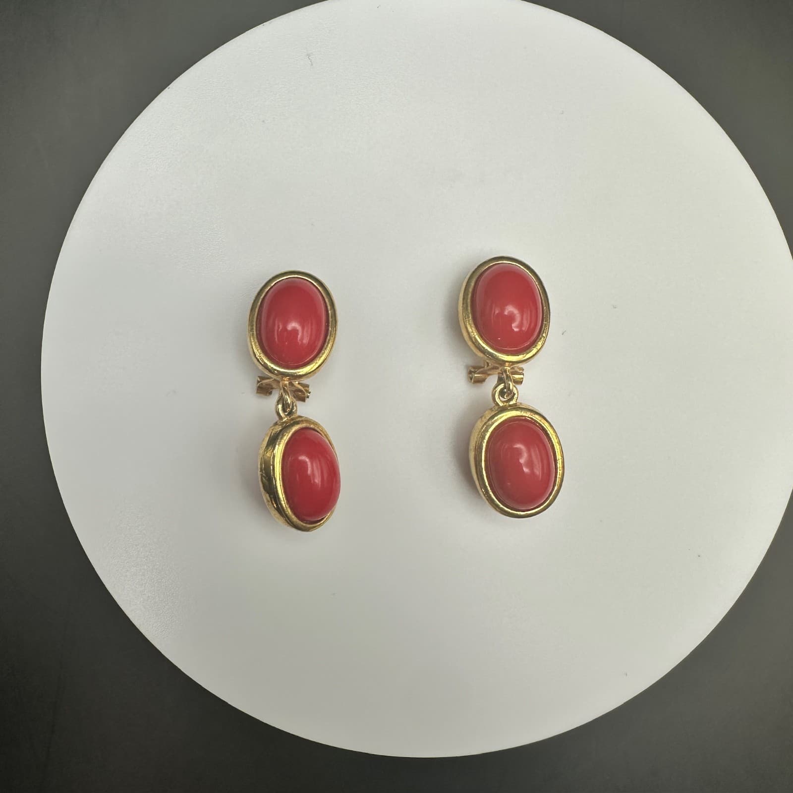 VTG Liz Clairborne 90s Red Dangle Clip On Earrings Cabochon Oval Stone Gold Tone - Image 1