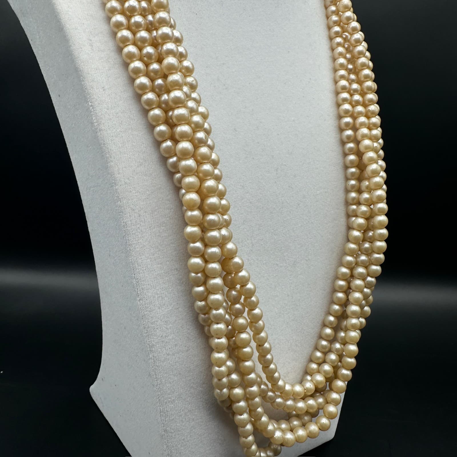 Vintage Strand Cream Faux Pearl Statement Necklace Classic Elegance 90s Jewelry - Thumbnail 2