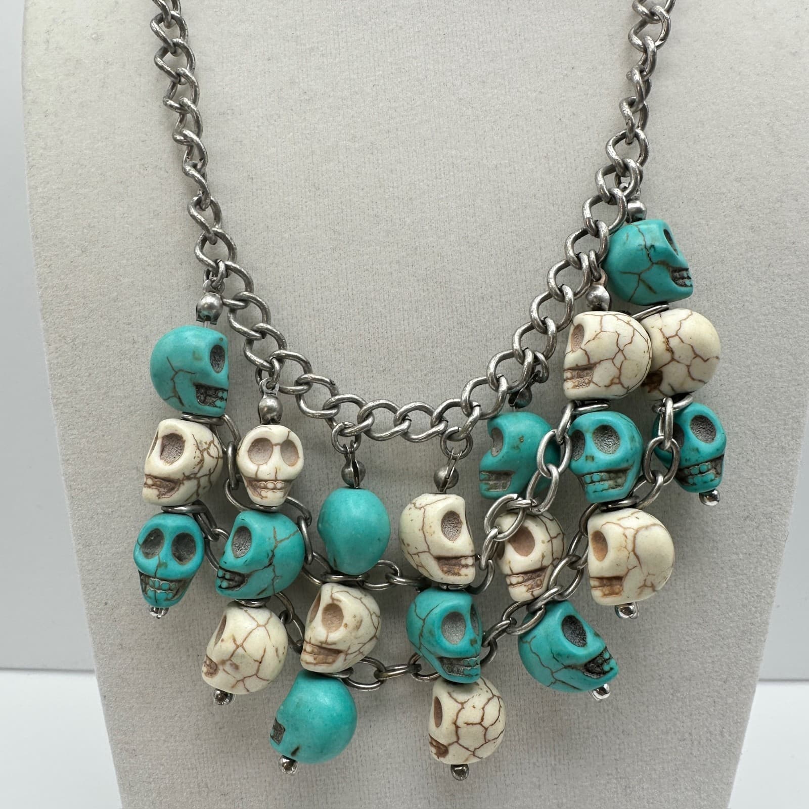 Vintage Skull Cluster Necklace Blue & Cream Bone Beaded Chunky Silver Tone Chain - Thumbnail 2