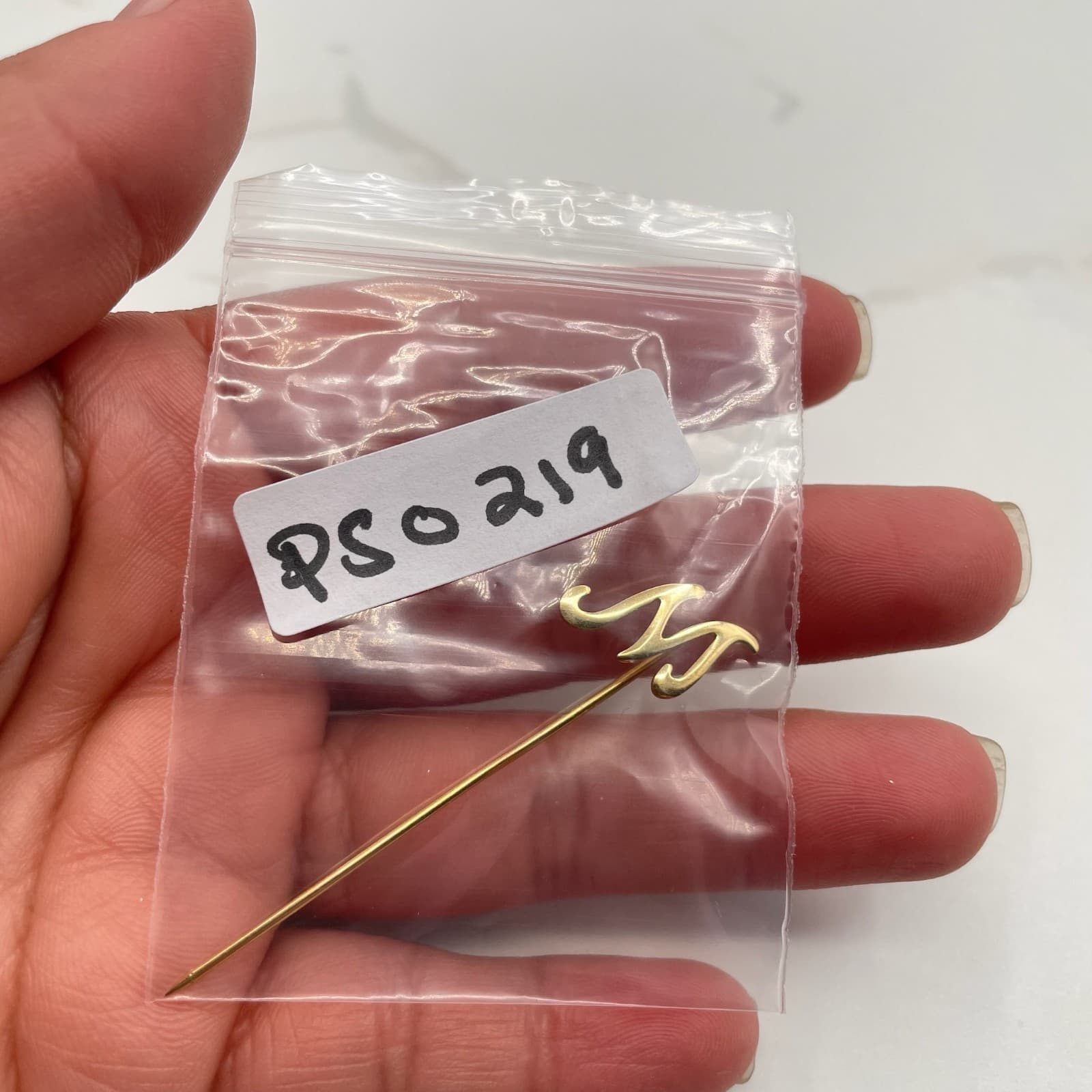 Vintage Gold-Tone Stick Pin with Script Letter Initial “M” – Monogram Lapel Pin - Thumbnail 2