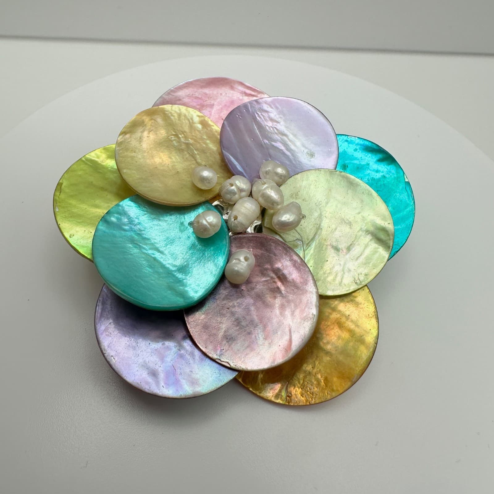 VTG Multicolor Pearl Brooch Flower Iridescent Round Discs Women's Jewellery - Thumbnail 2