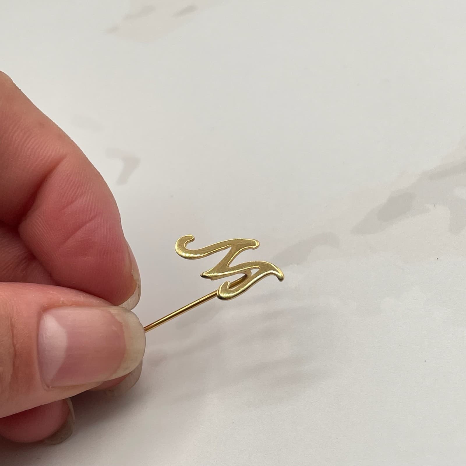 Vintage Gold-Tone Stick Pin with Script Letter Initial “M” – Monogram Lapel Pin - Thumbnail 8