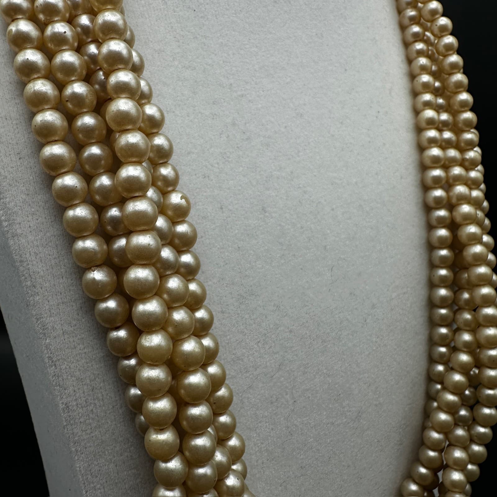 Vintage Strand Cream Faux Pearl Statement Necklace Classic Elegance 90s Jewelry - Thumbnail 4