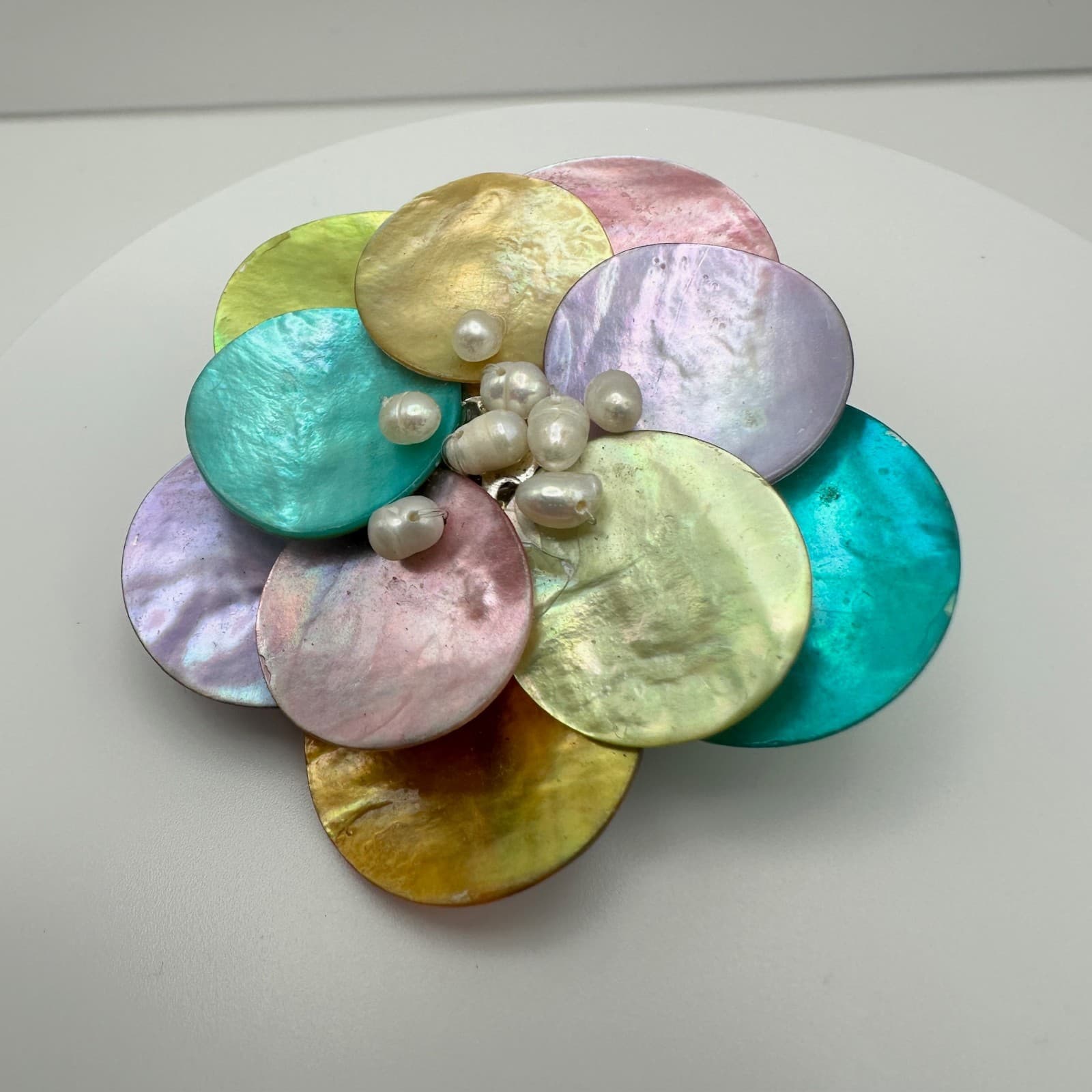 VTG Multicolor Pearl Brooch Flower Iridescent Round Discs Women's Jewellery - Thumbnail 4