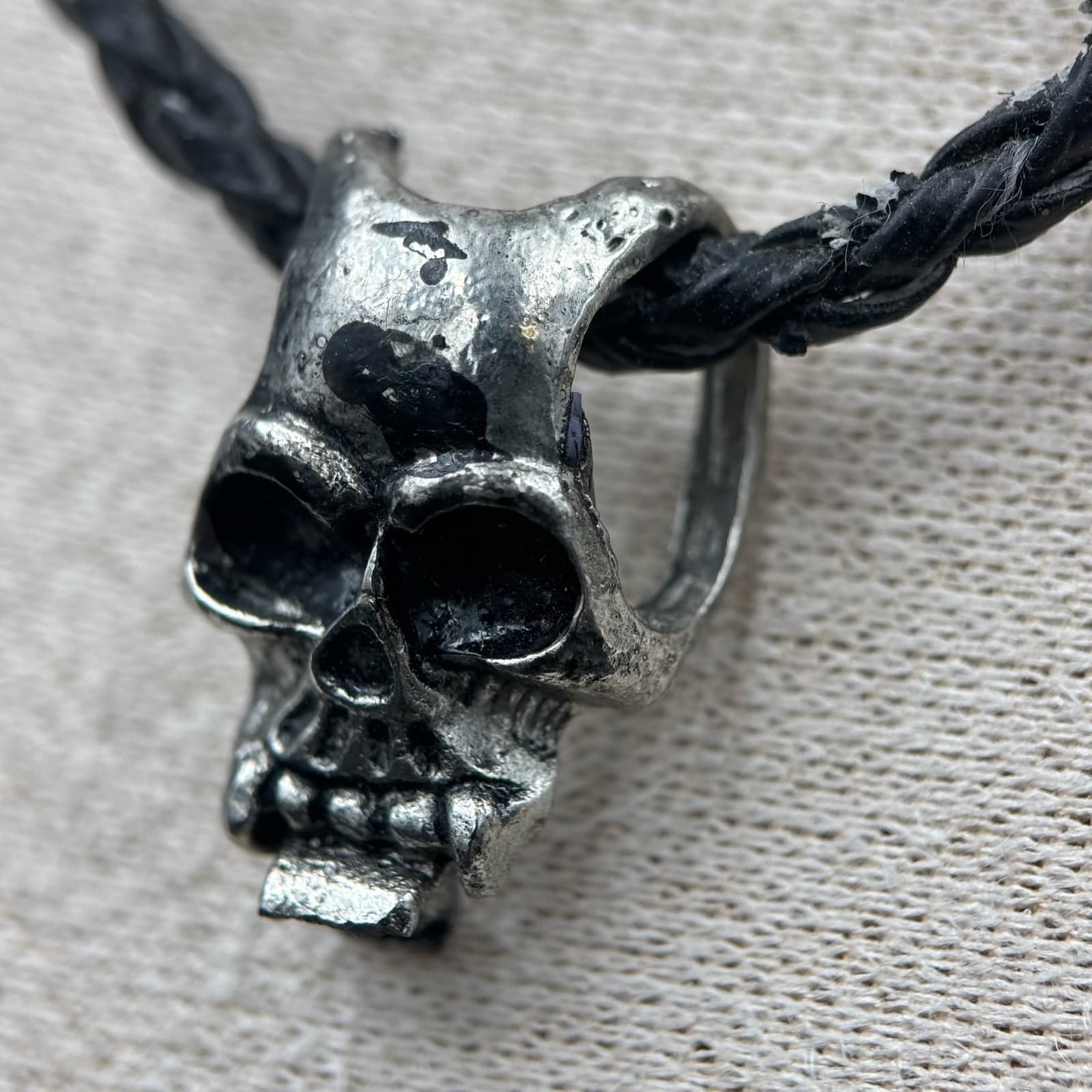 Vintage Silver-Tone Black Human Skull Retro Classic Braided Cord Charm Pendant - Thumbnail 2