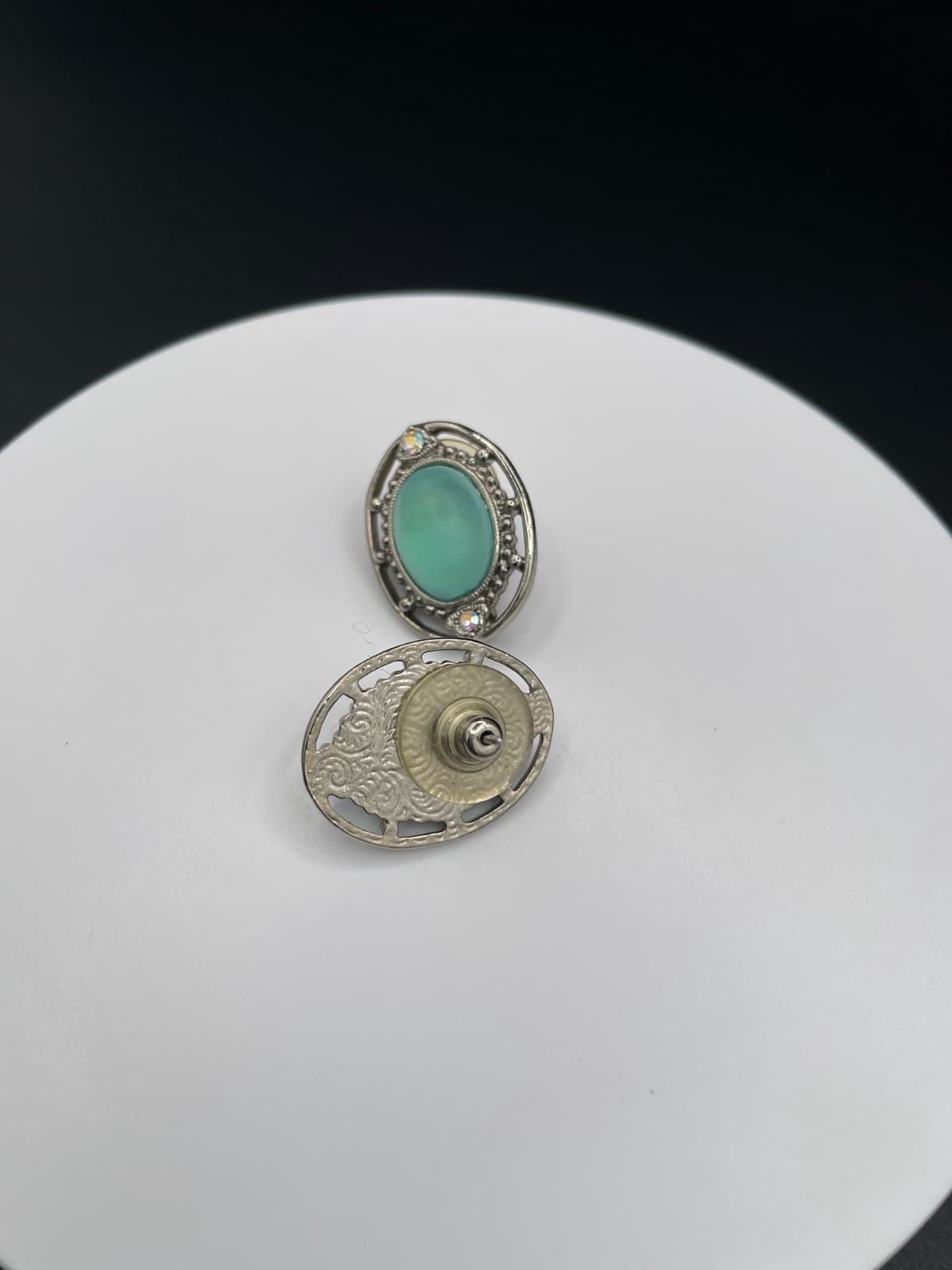Vintage Style Silver Tone Oval Earrings Seafoam Green Stone Crystal Accents Stud - Thumbnail 3