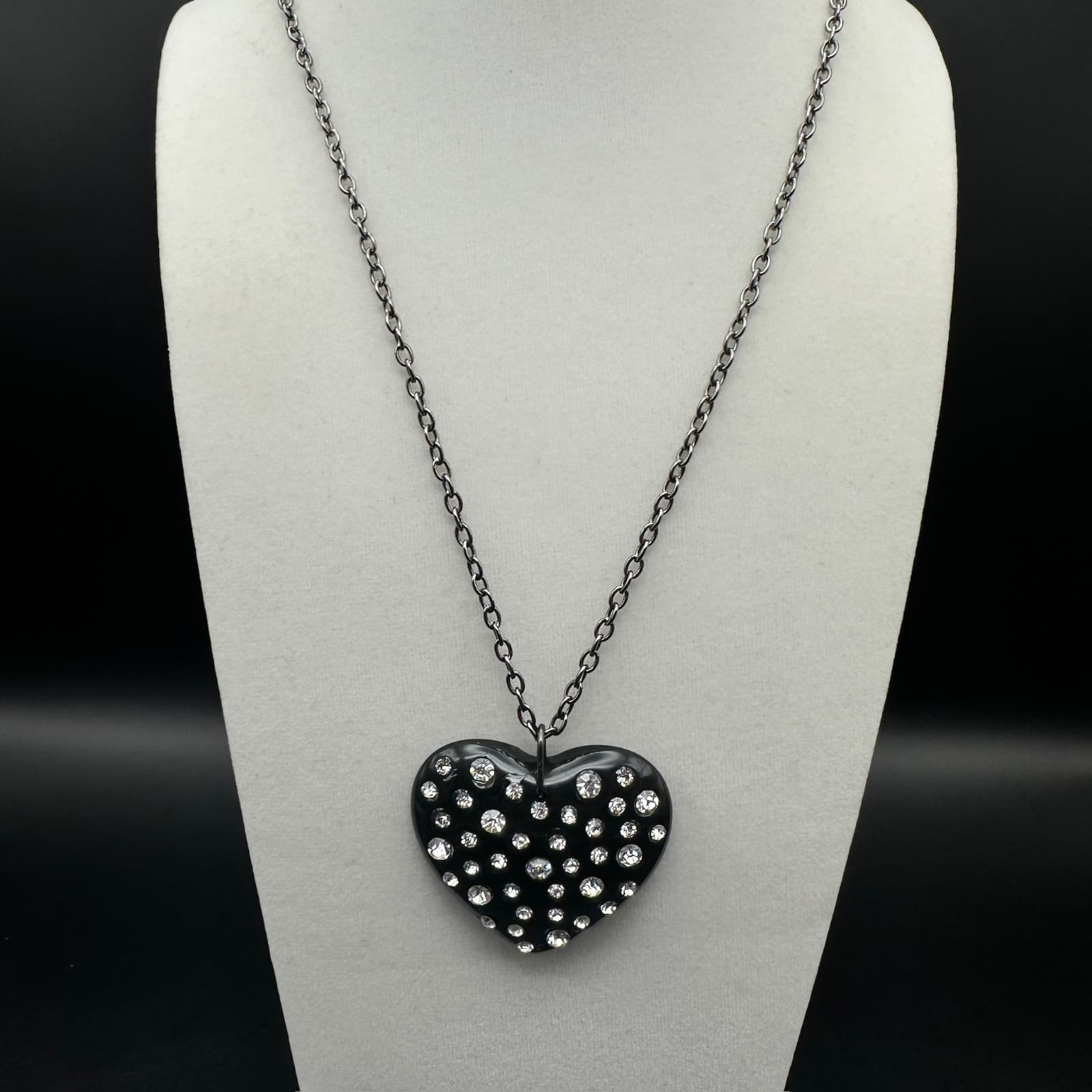 Vintage 90s Black Heart Rhinestone Pendant Necklace Gunmetal Women's Jewelry - Thumbnail 4