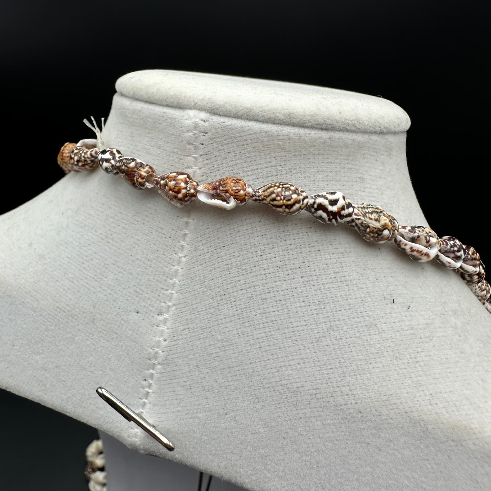 Vintage Natural Brown & White Seashell Strand Necklace Bohemian 80s Jewelry - Thumbnail 8