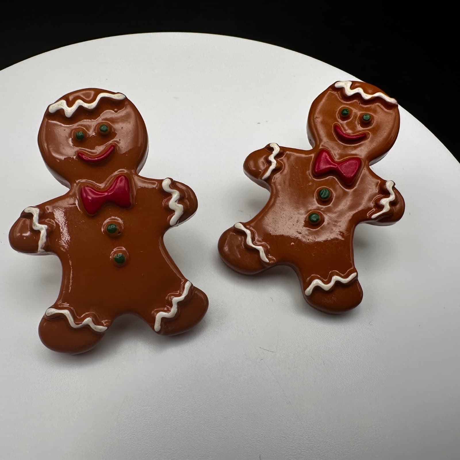 Vintage Y2K Gingerbread Man Earrings Christmas Staple Novelty Post Stud Jewelry - Thumbnail 5